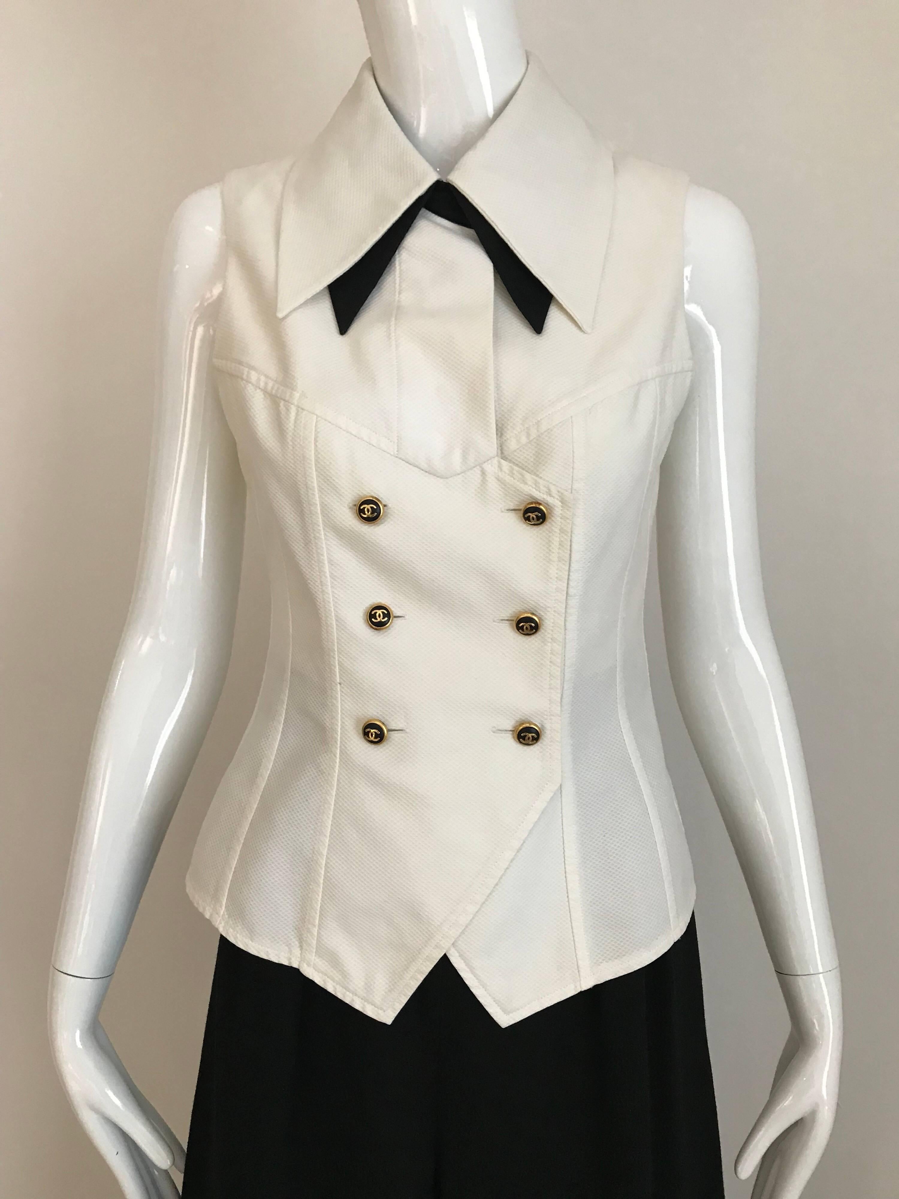 Chanel White Sleeveless Cotton Top and Black tuxedo pant suit set, 1980s  6