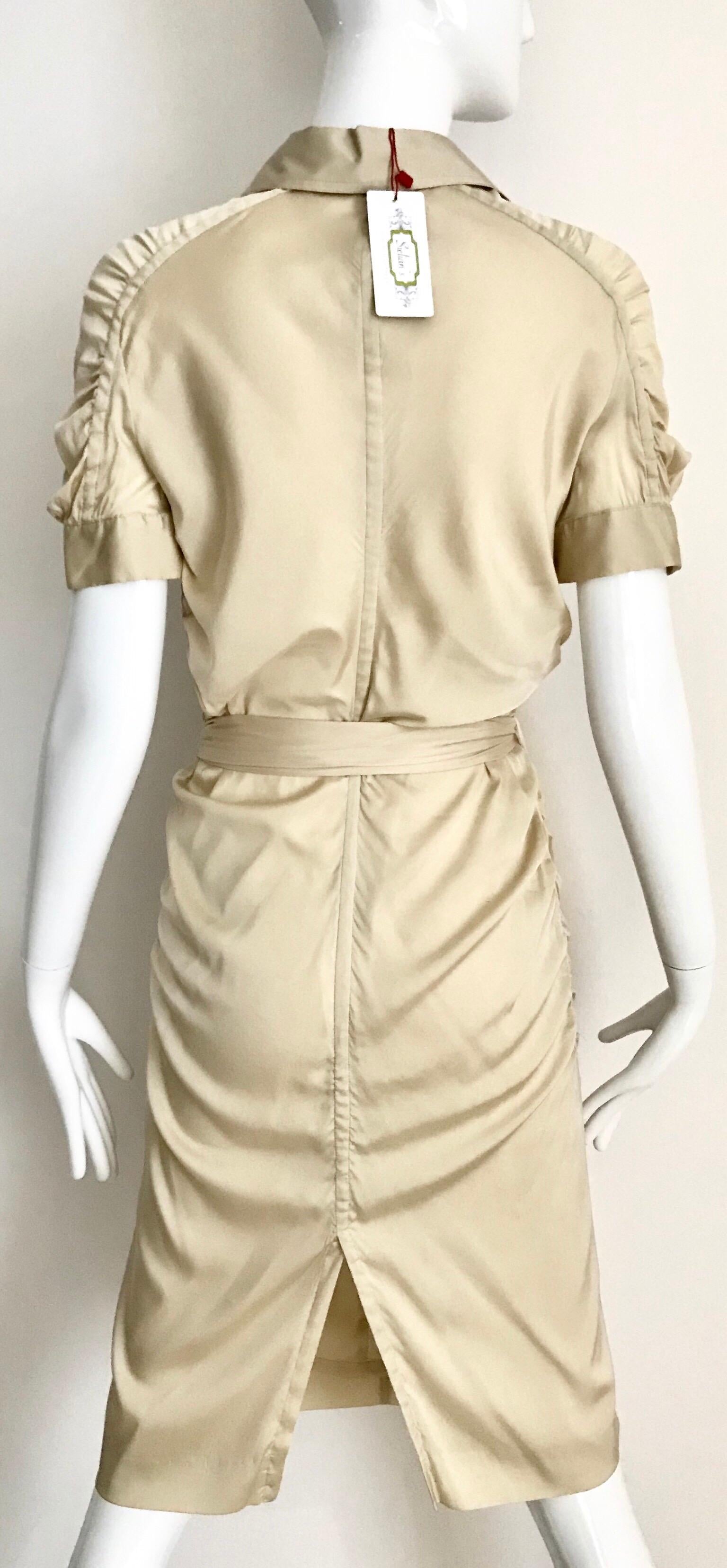 Gucci  by Tom Ford Tan Silk Shirt Dress  In Good Condition For Sale In Beverly Hills, CA