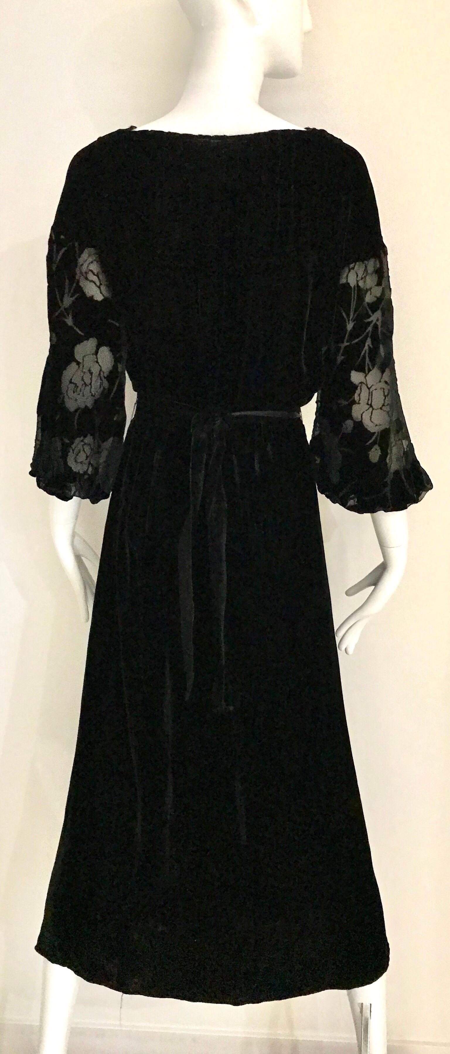 1930s black dress