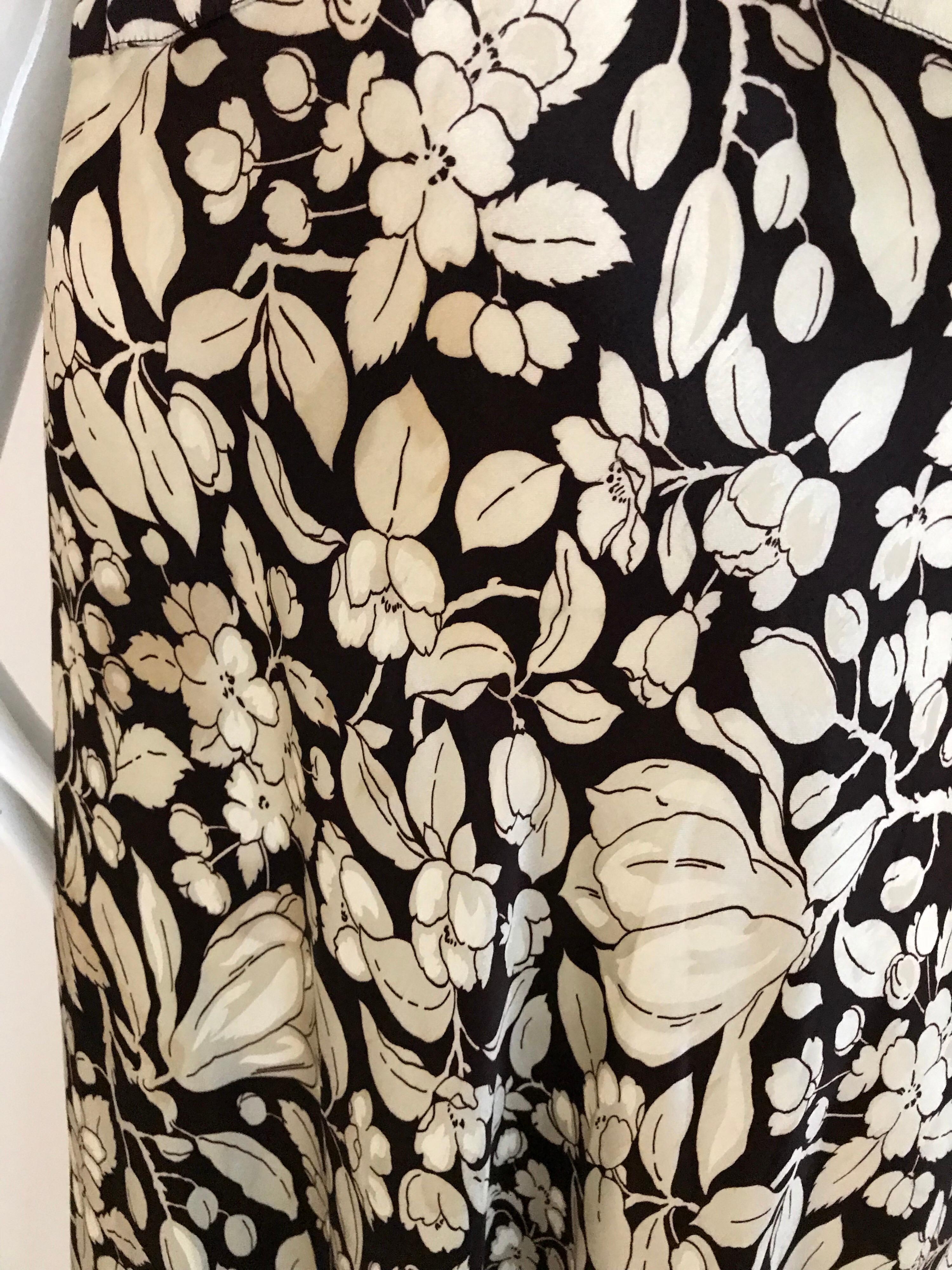 Brown and White Floral Print Silk Dress with Cropped Jacket, 1930s  4