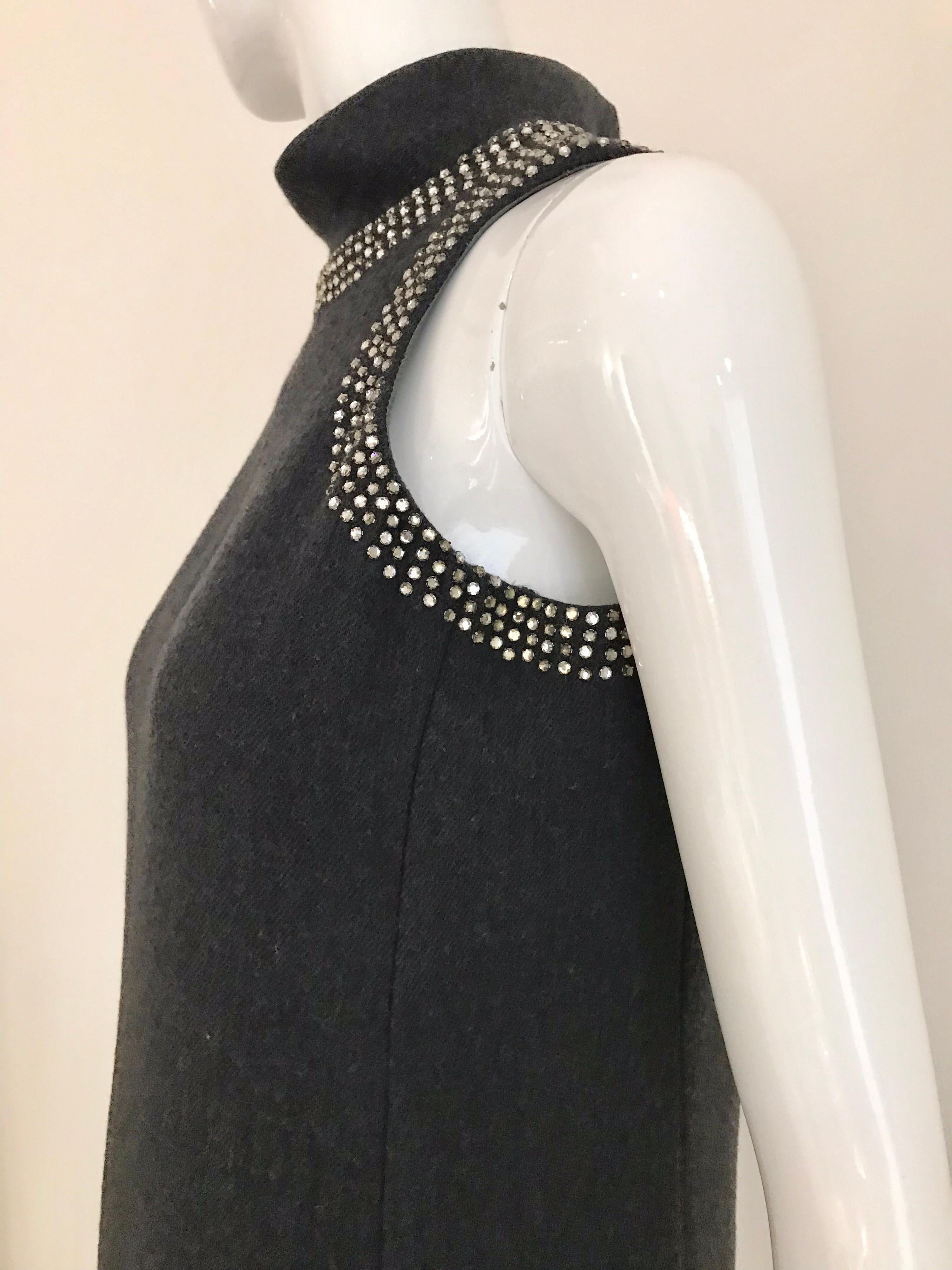 1960s Geoffrey Beene Grey Wool Shift Dress In Good Condition For Sale In Beverly Hills, CA