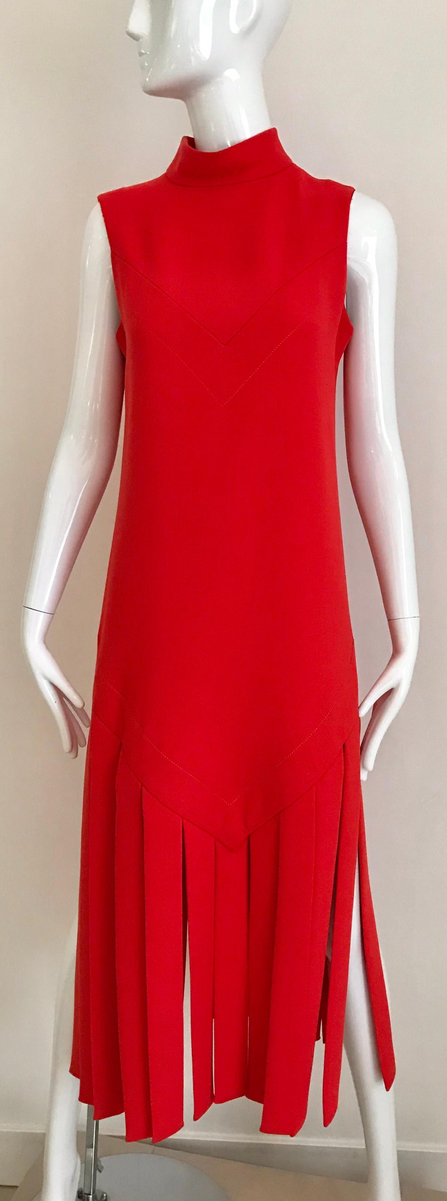Vintage Pierre Cardin Ärmelloses Kleid aus Krepp 5