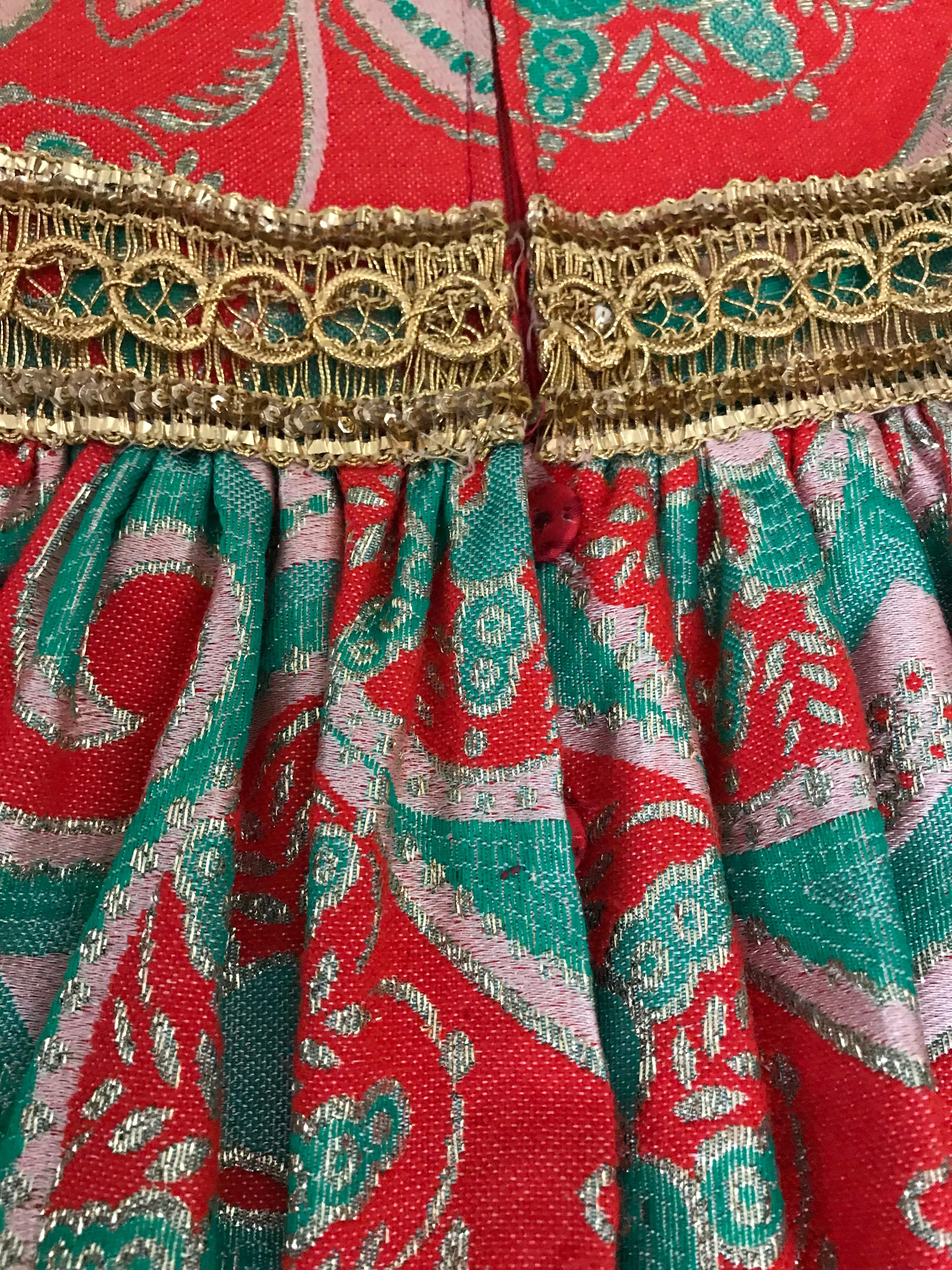 Vintage Oscar De La Renta Red and Green Brocade Dress 4