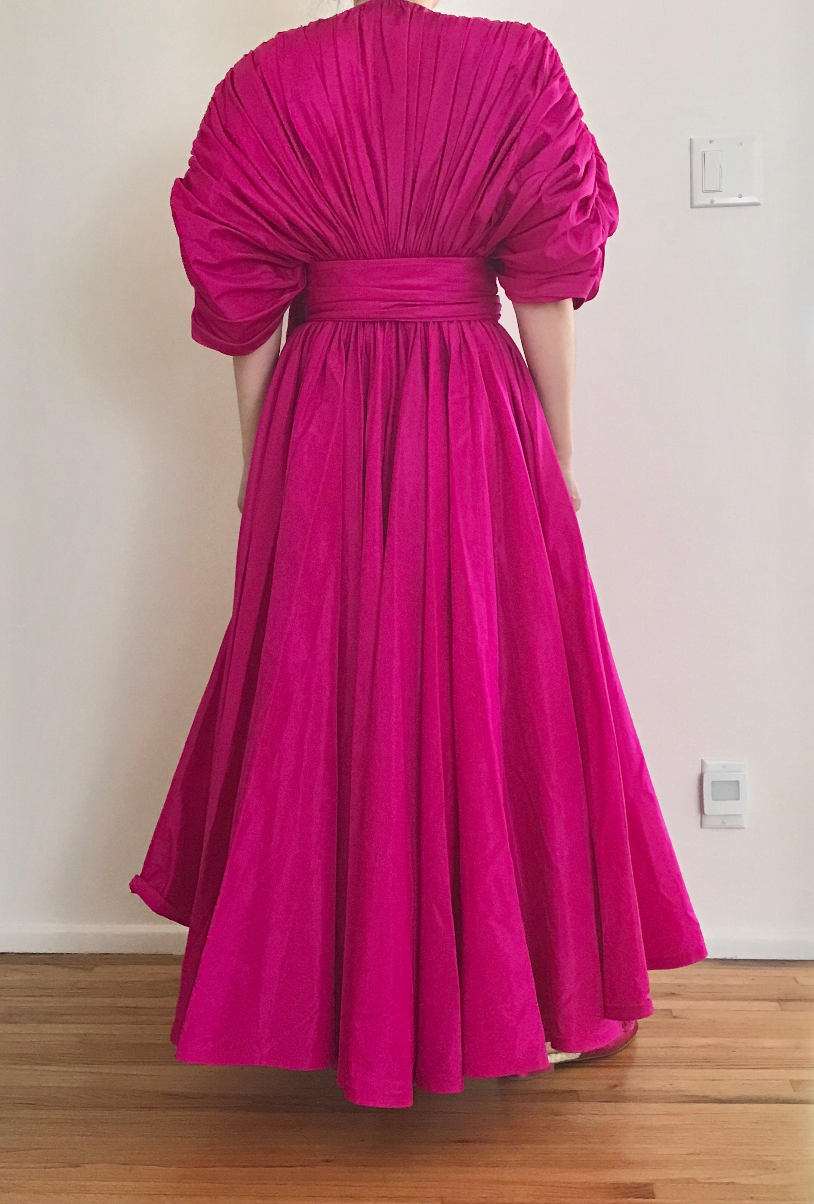 Women's Vintage Oscar De La Renta Magenta Silk Dress