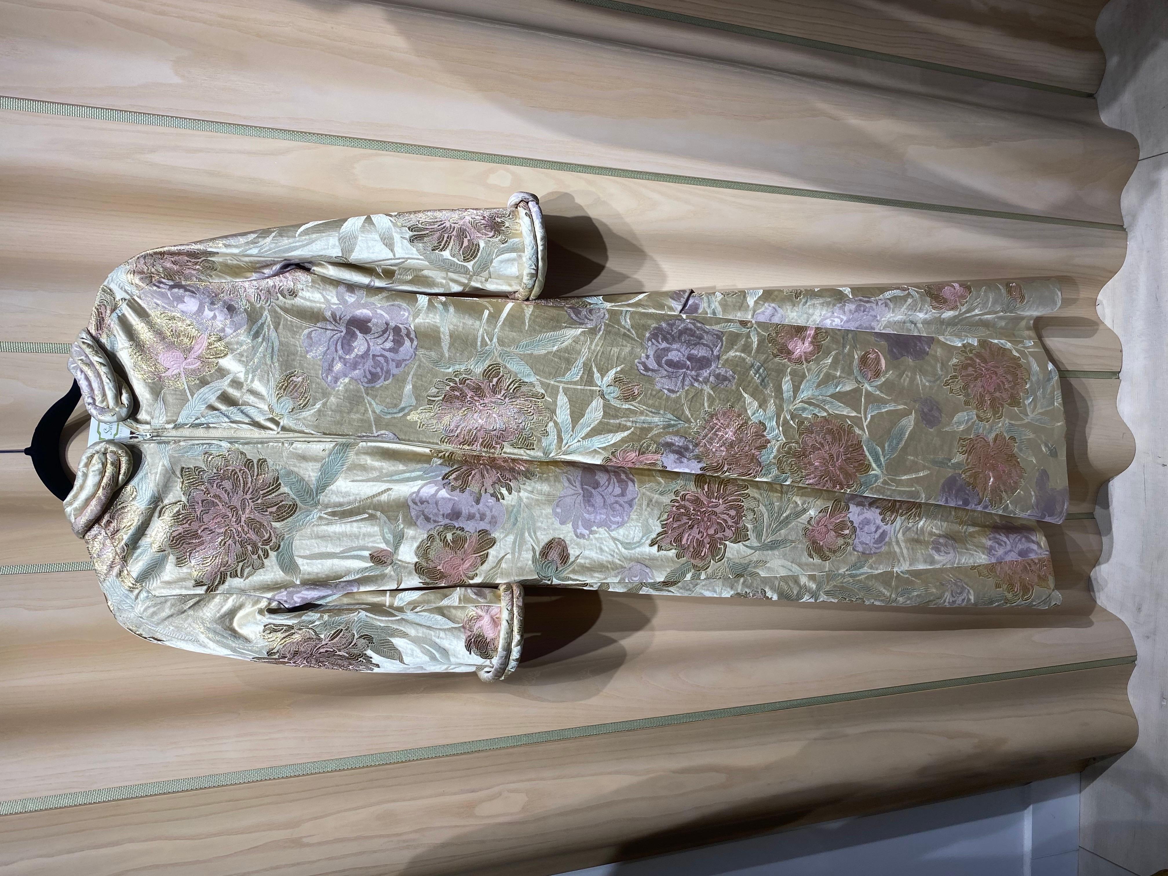 Vestido de jacquard brocado de seda CARDINALI de los años 60 en venta 6