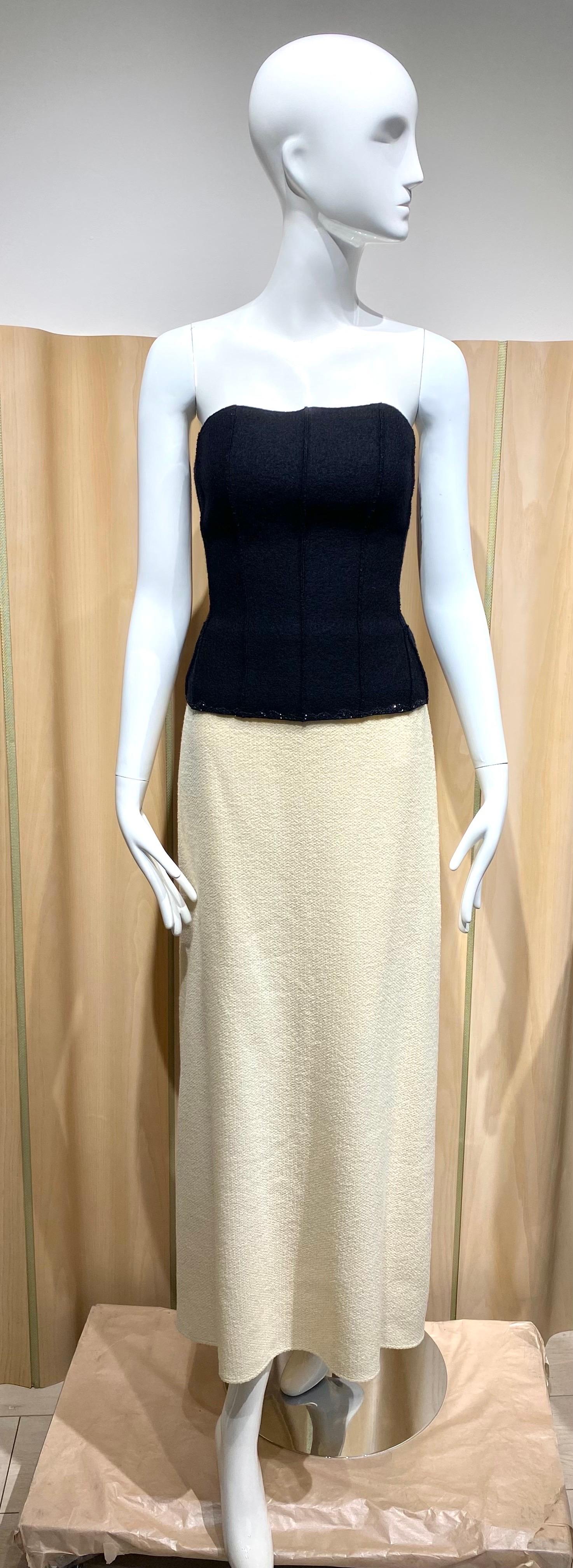 1990er CHANEL Schwarzes Bustier, Rock und abnehmbare Ärmel im Angebot 2
