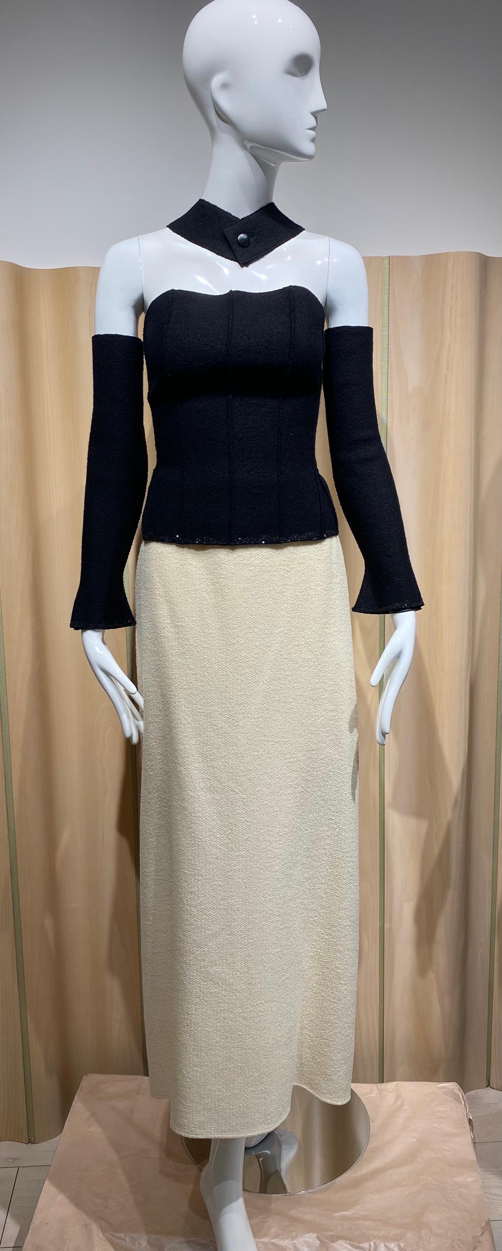 1990er CHANEL Schwarzes Bustier, Rock und abnehmbare Ärmel im Angebot 4