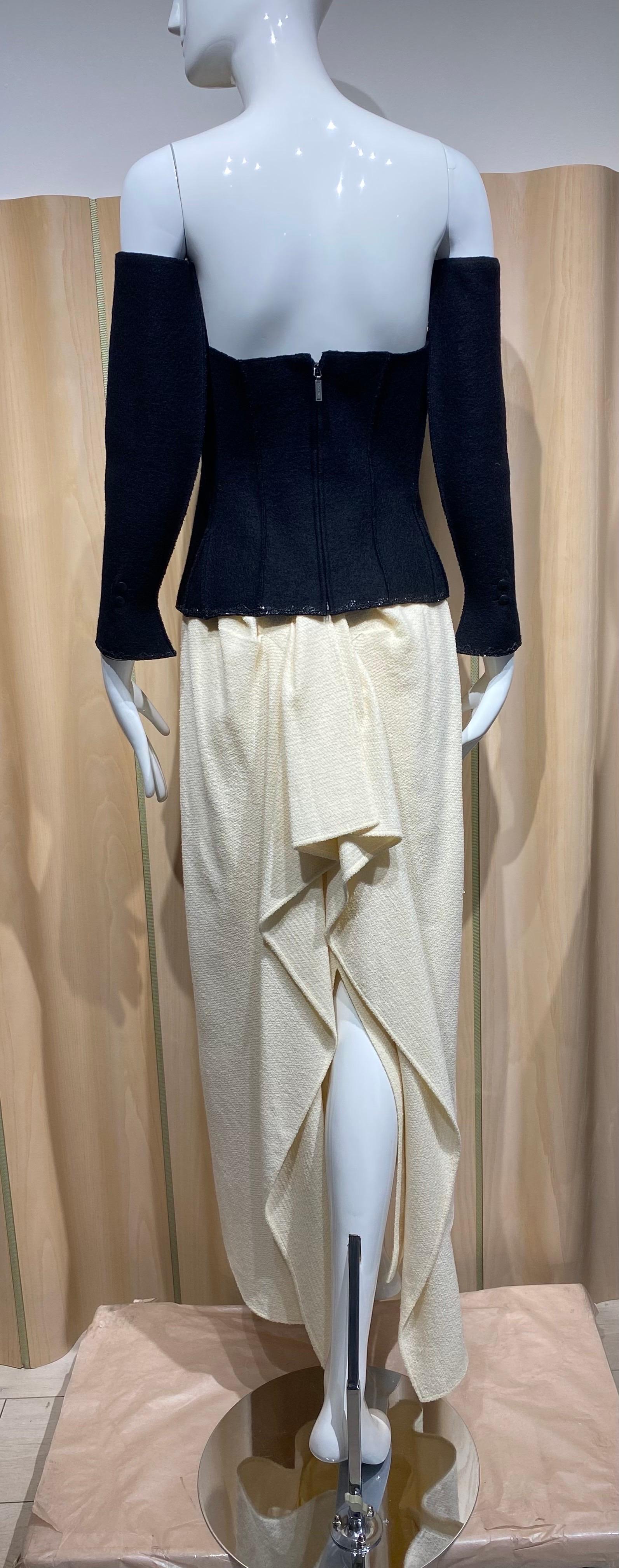 1990er CHANEL Schwarzes Bustier, Rock und abnehmbare Ärmel im Angebot 6