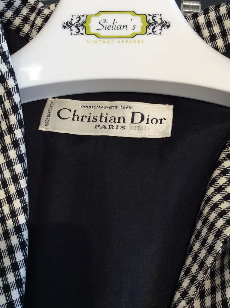 Chistian Dior PRINTEMPS- ETE 1979 plaid swing coat and skirt In Excellent Condition In Beverly Hills, CA