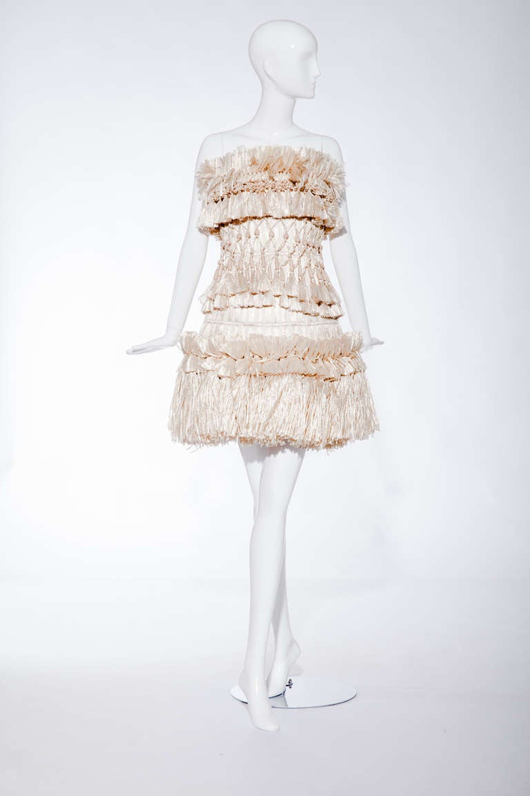 INCREDIBLE  Gianfranco  Ferre Raffia dress from 2001 Runway
Excellent condition
Bust: 34