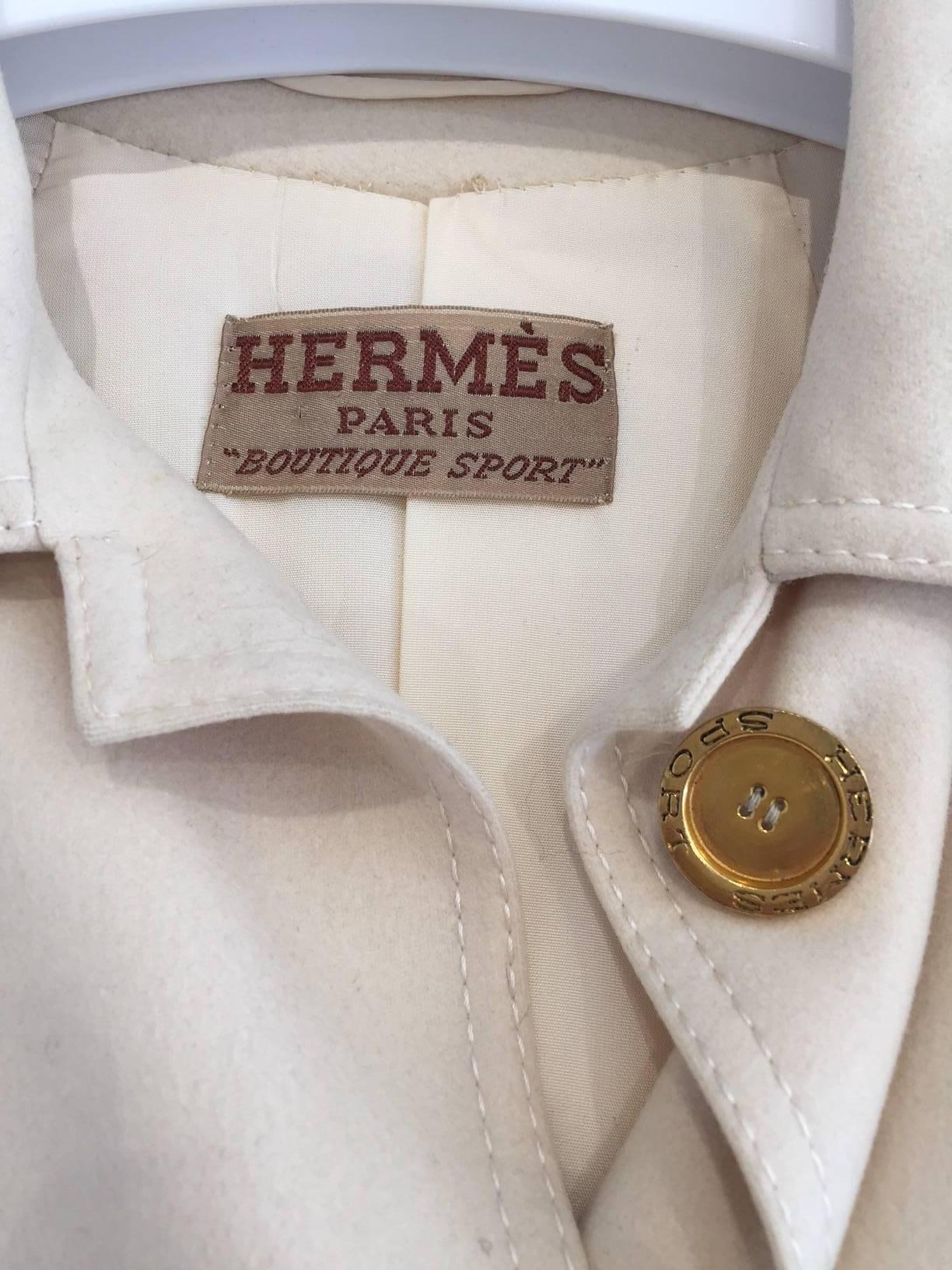 Manteau en laine crémeuse Hermès, années 1970  Bon état - En vente à Beverly Hills, CA