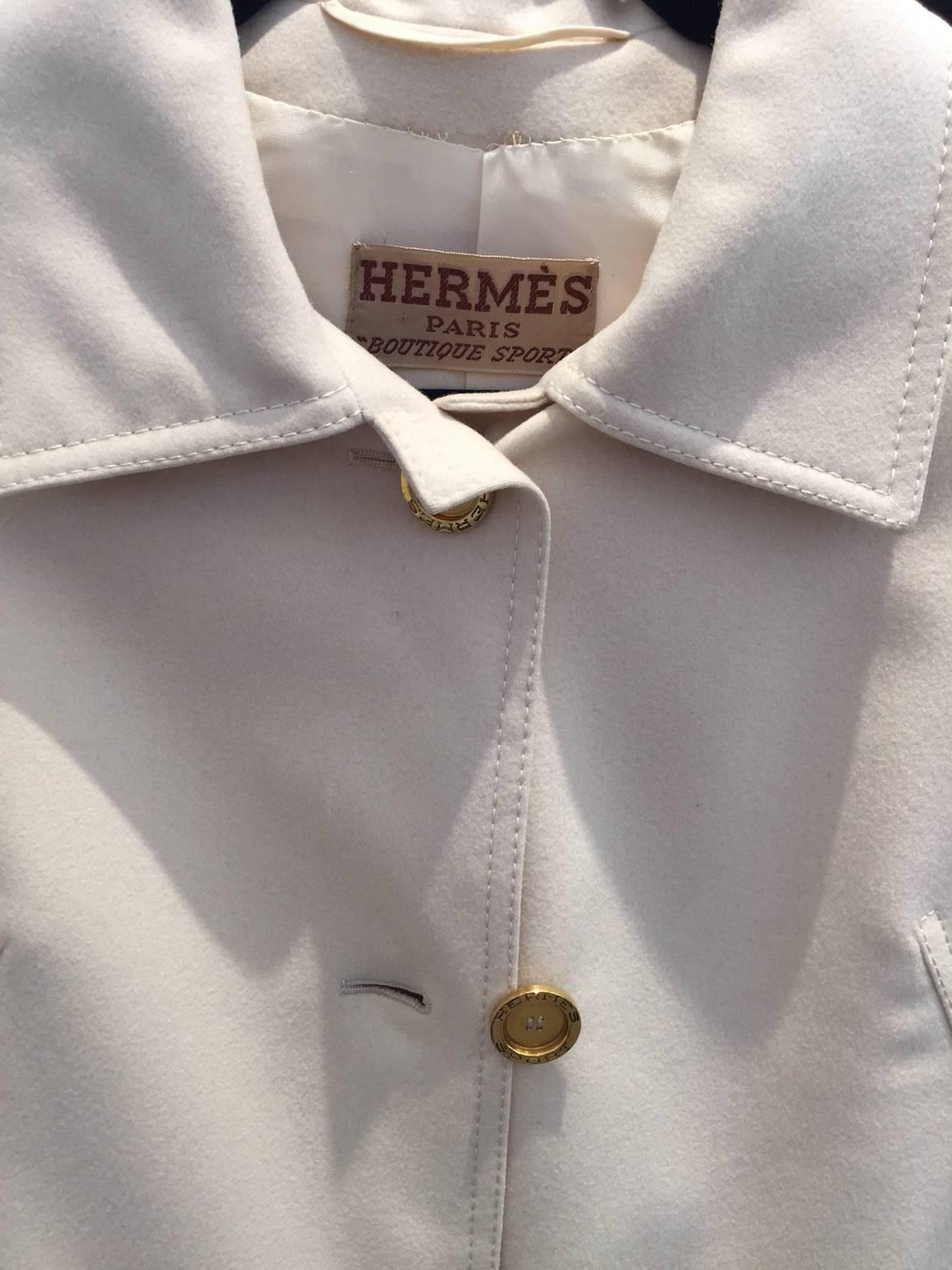 Hermes Mantel aus cremefarbener Wolle, 1970er Jahre  im Angebot 4