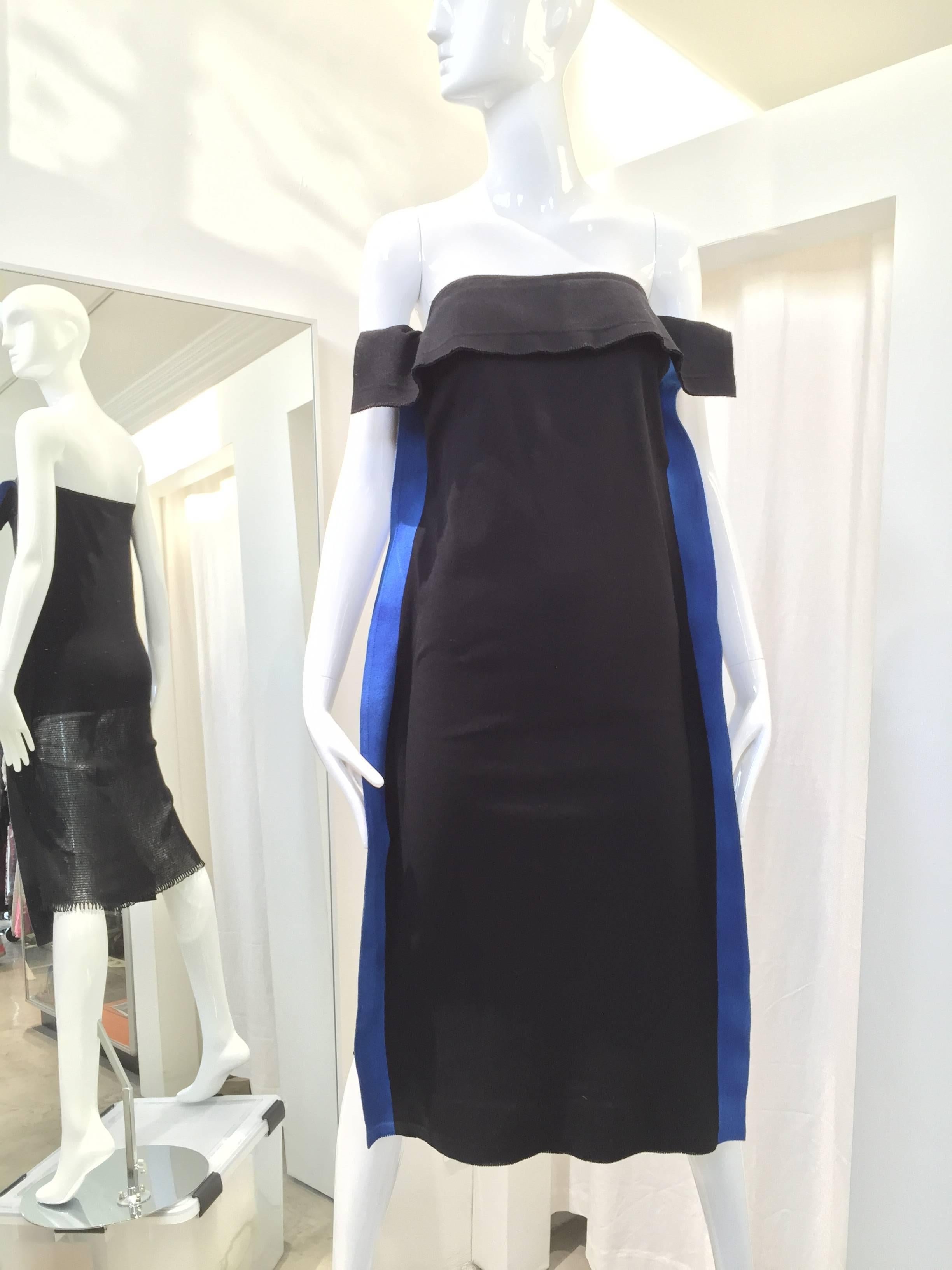 Vintage Issey Miyake black and blue knit strapless dress. 
Size: 2-4 SMALL 