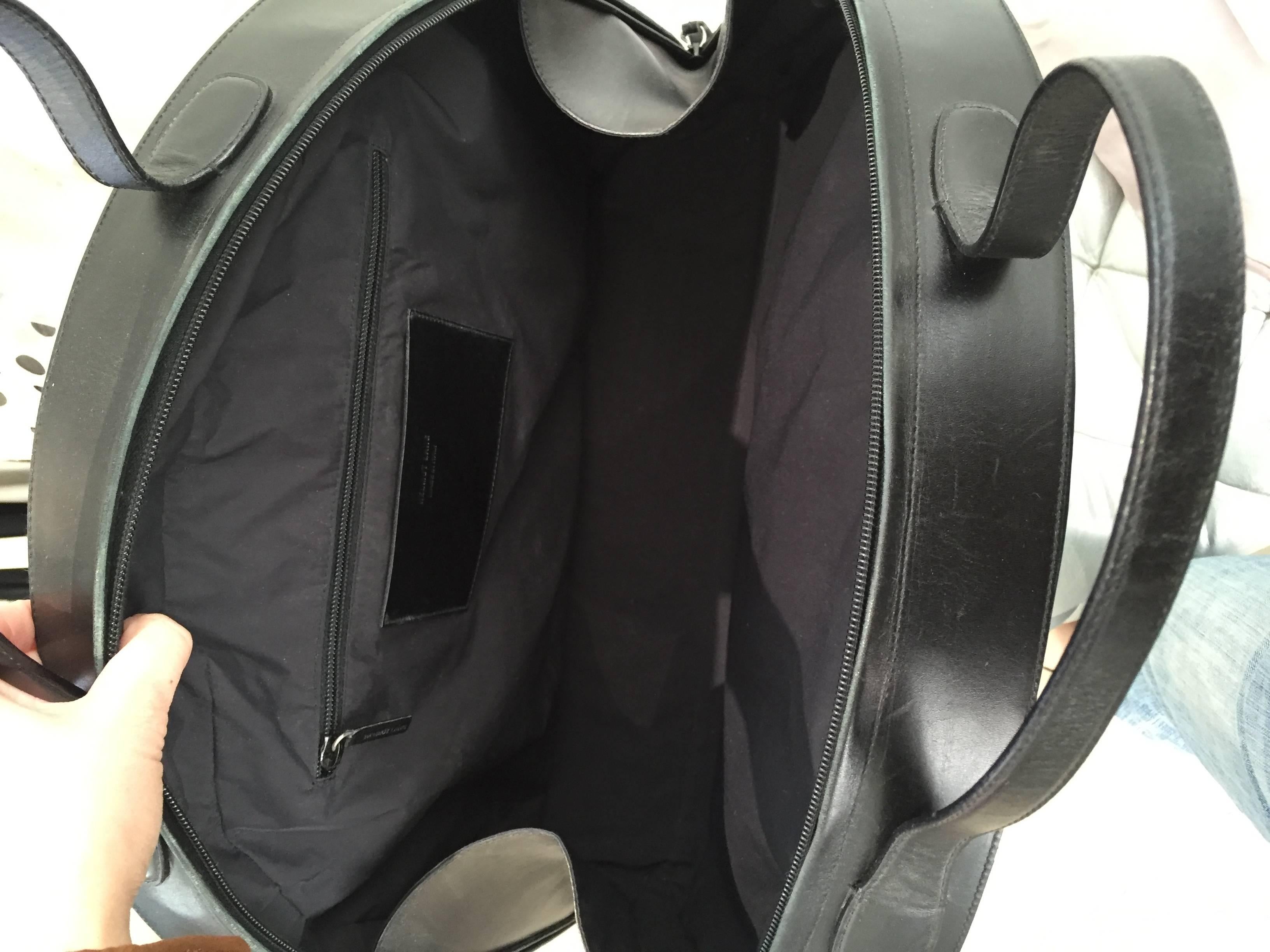 Rare Vintage  HELMUT LANG Sac en cuir noir surdimensionné Unisexe en vente