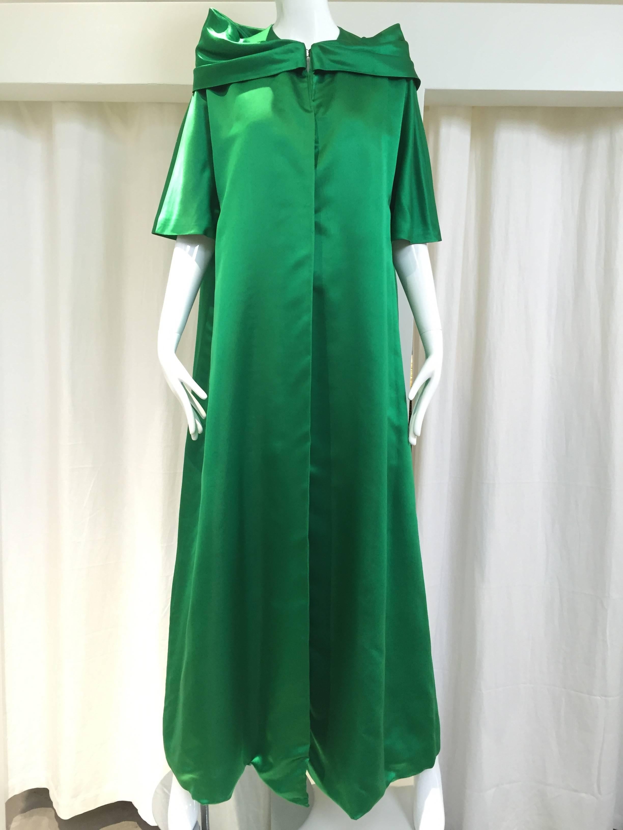Women's 1960s Montaldo emerald green silk satin evening coat