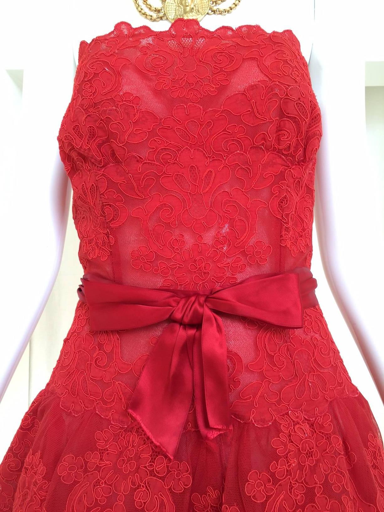 Vintage Vicky Tiel Couture Rotes trägerloses Vintage-Partykleid aus Spitze im Angebot 1