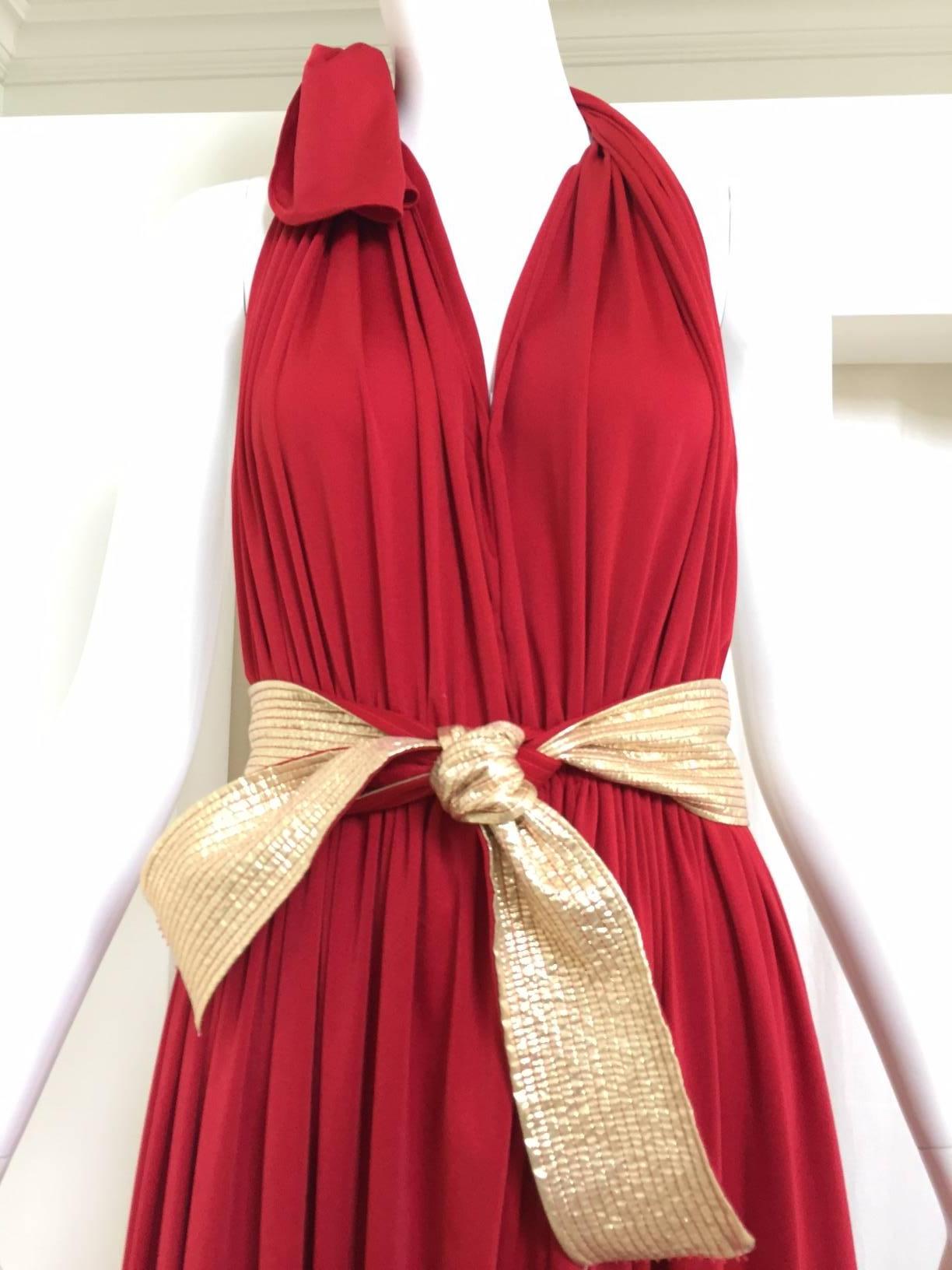 Sexy 70s Bill Tice Red and gold V neck and backless halter dress. 
Bust: flexible size, fit size 34 bust to 36 bust.
elastic Waist: 26
