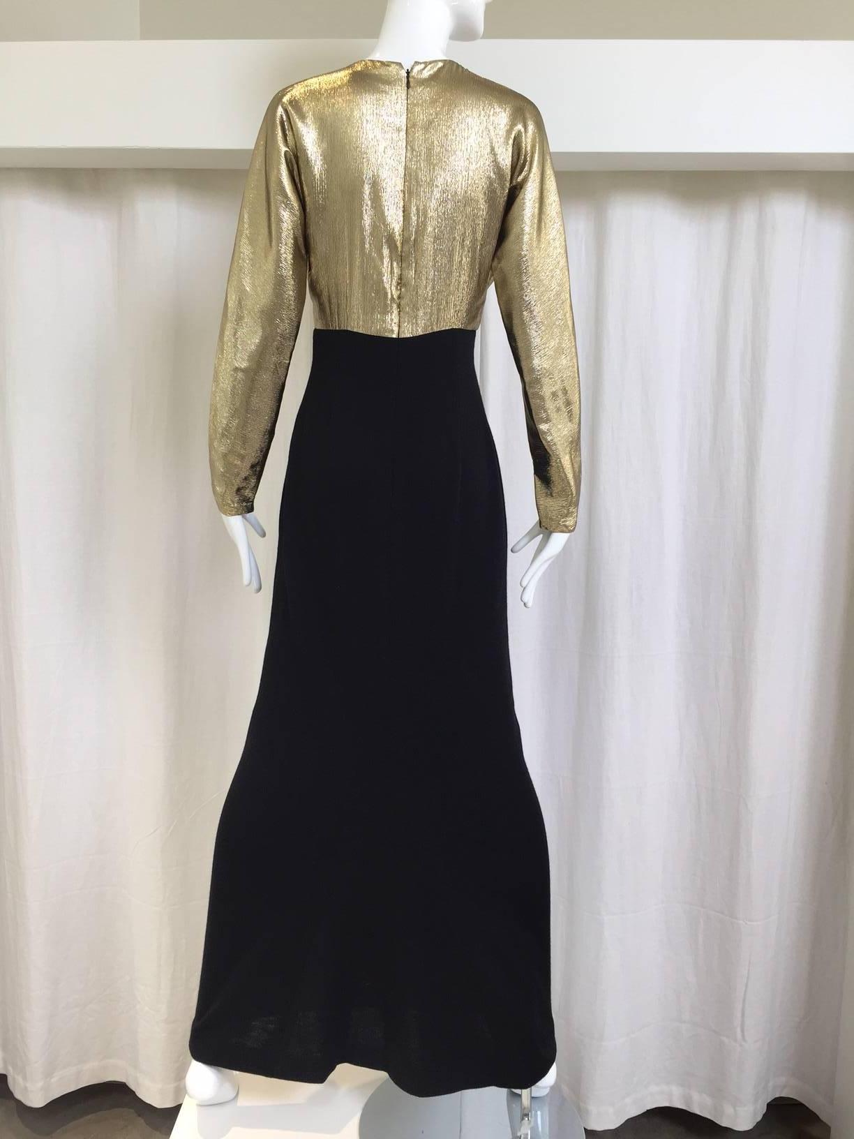 Vintage 1980s Elegant Geoffrey Beene gold lamé and wool jersey gown with long sleeve. Medium size
Measurement: 
Bust: 36