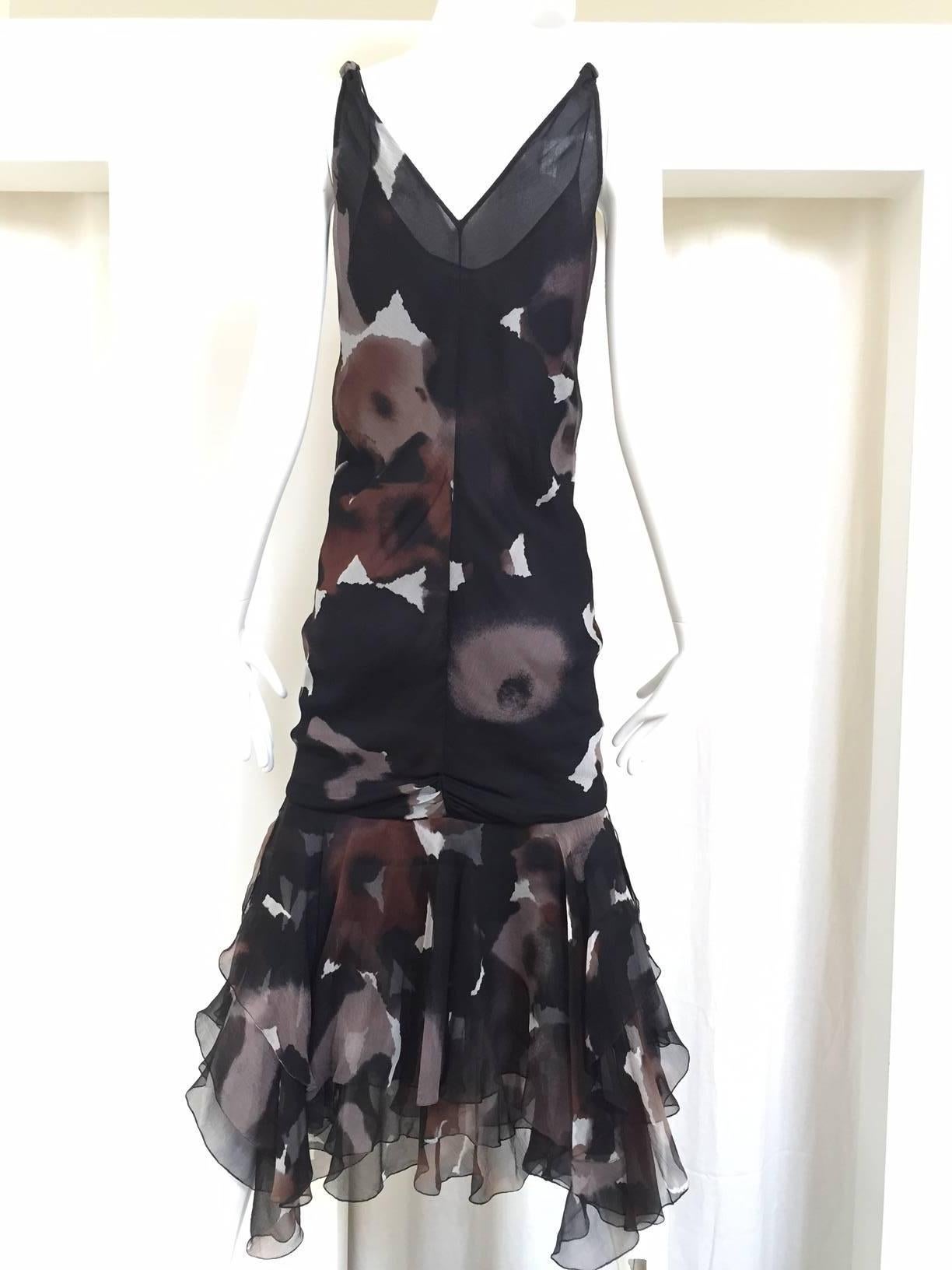 Beautiful J Mendel silk chiffon print dress.
Bust: 32