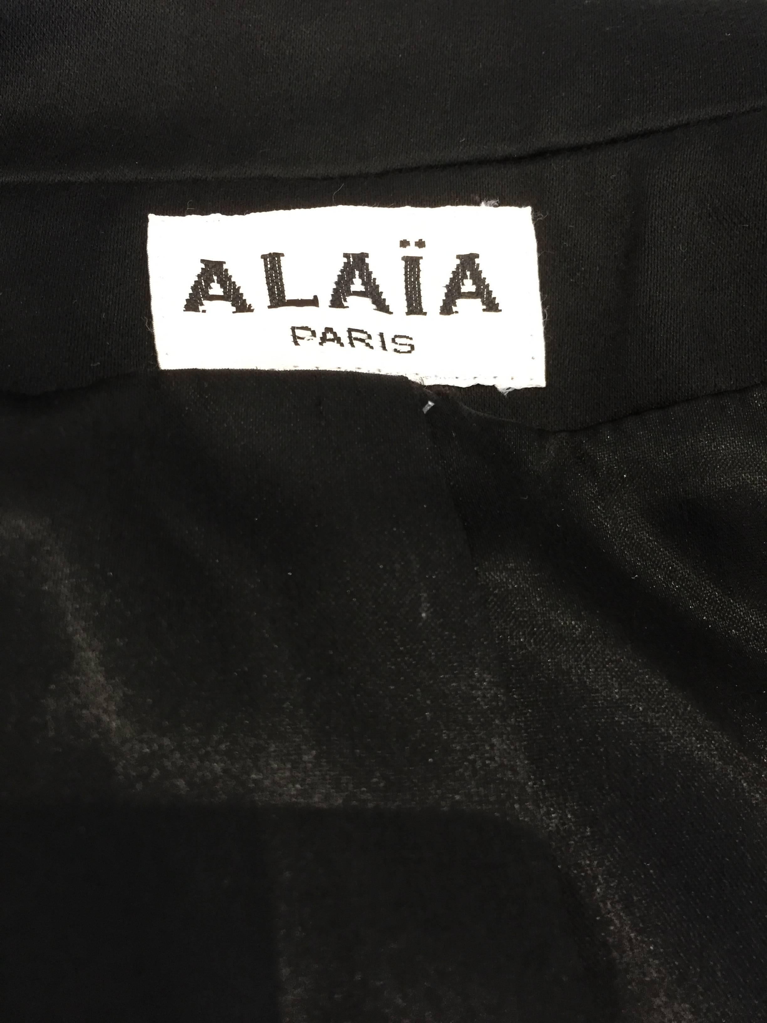 Vintage ALAIA black cotton fitted blazer. size Small 
Shoulder : 15.5 / Bust: 34”/ Waist 24”/32” hip/ jacket length from shoulder to hem : 22.5