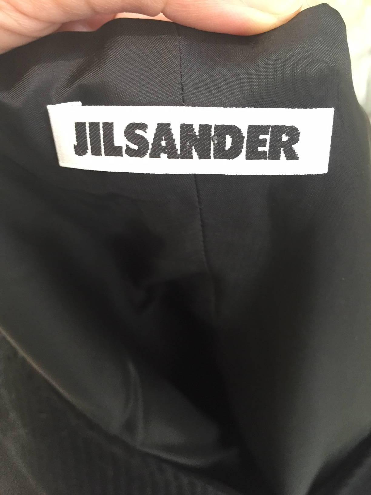 Nero Abito nero vintage di Jil Sander con spalla plissettata in vendita