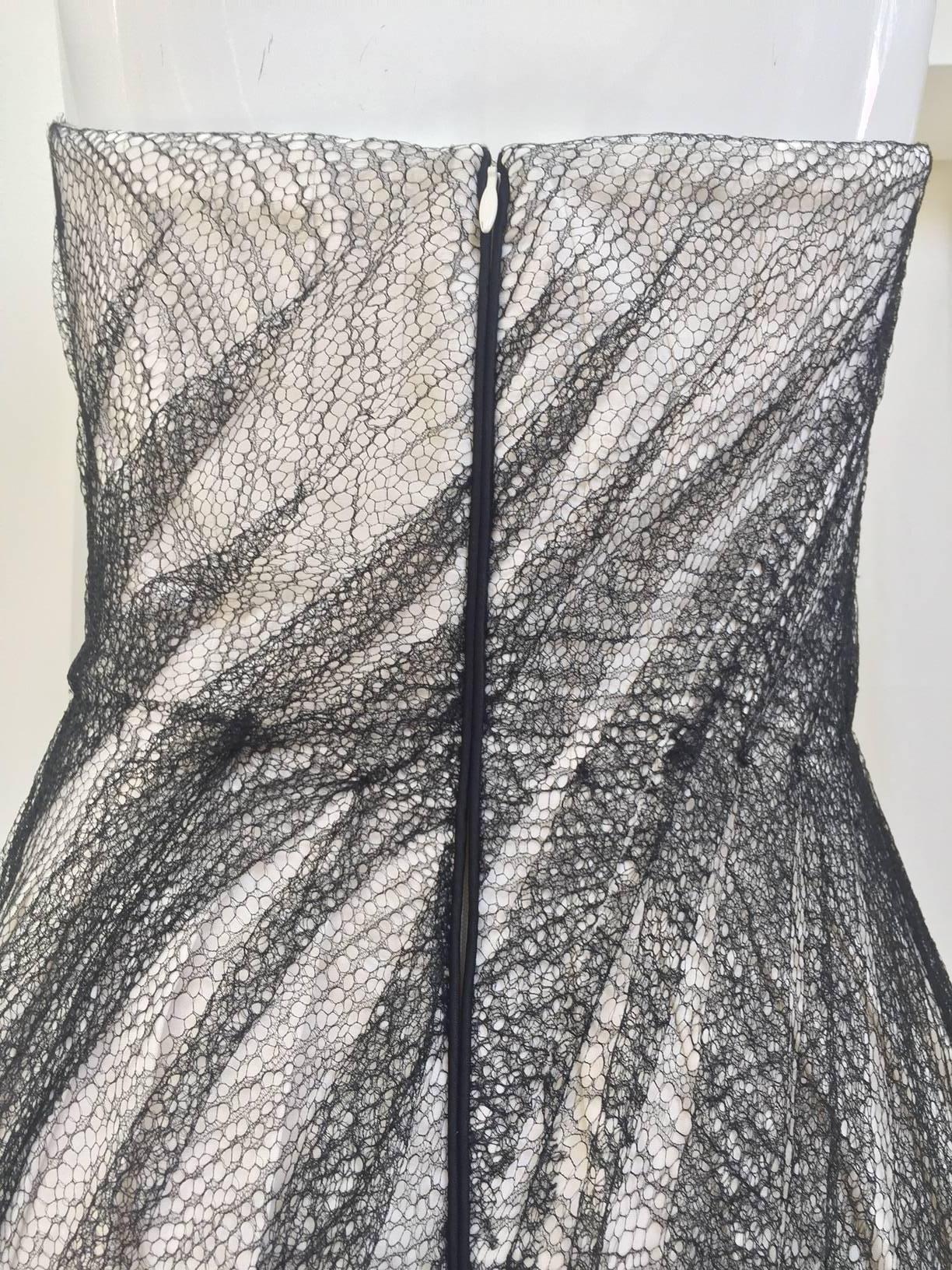 Alexander McQueen Tulle Overlay Runway Dress, 2007  In Excellent Condition In Beverly Hills, CA