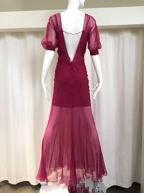 Elegant Christian Dior by John Galliano maroon silk chiffon 30s inspired gown.
V neck and open back ( v) with button. fit US size 0/2/4
Bust: 32