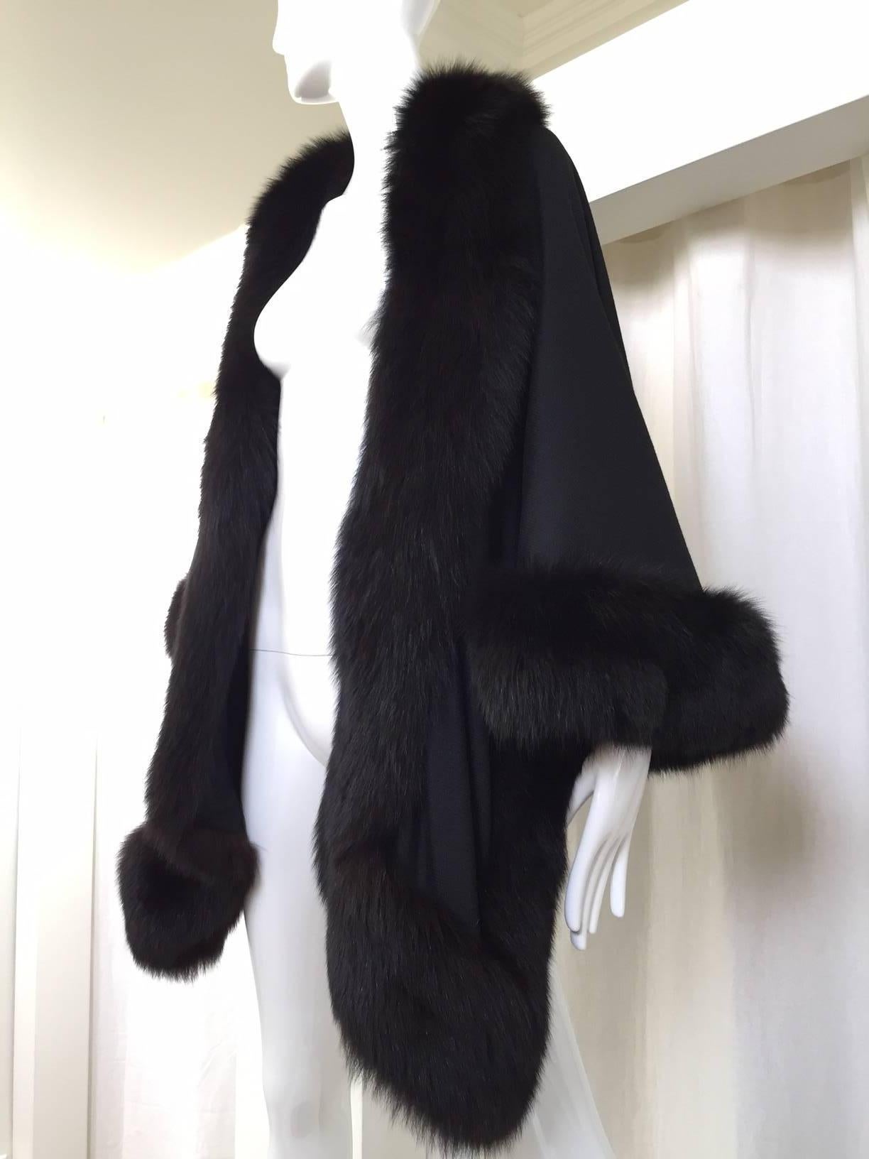 Women's 1980s Black Wool Shawl With Fox Trim