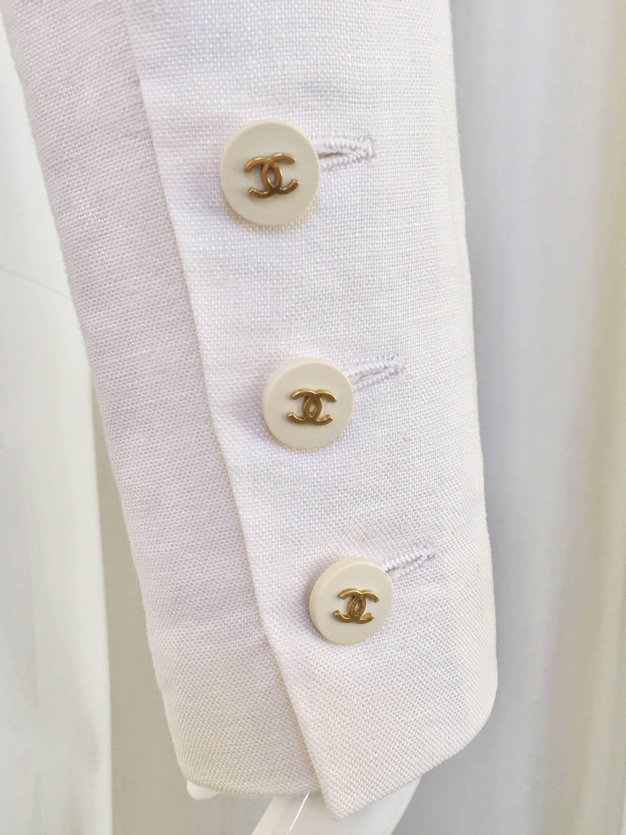 90S chanel crop linen jacket In Good Condition In Beverly Hills, CA