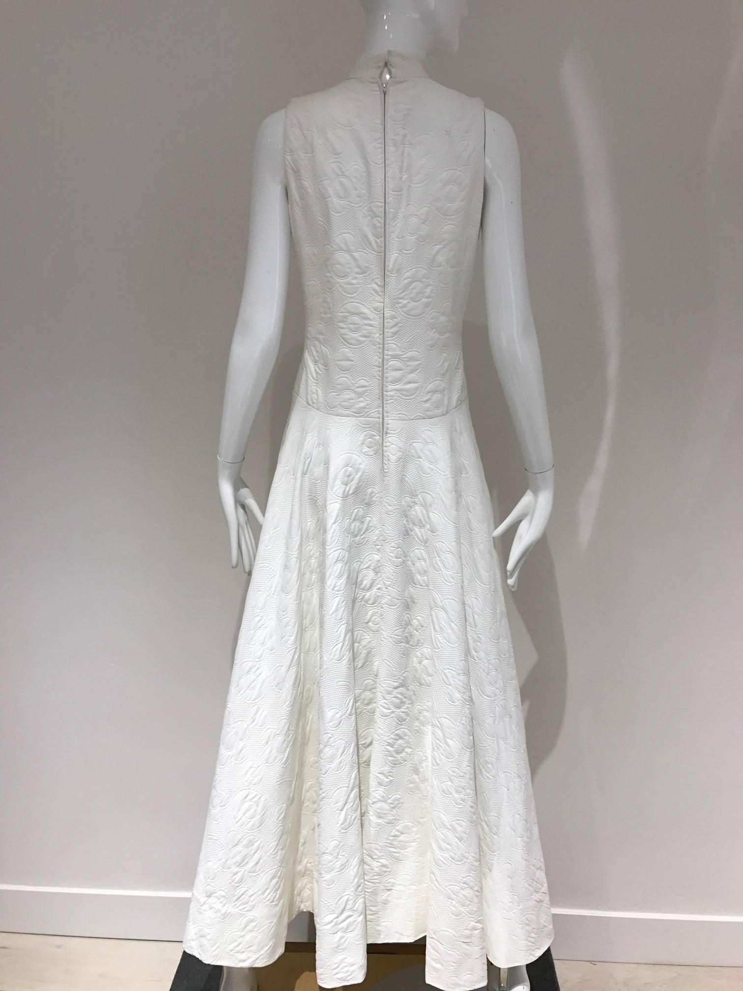 1970s Geoffrey Beene white cotton pique maxi dress In Good Condition In Beverly Hills, CA
