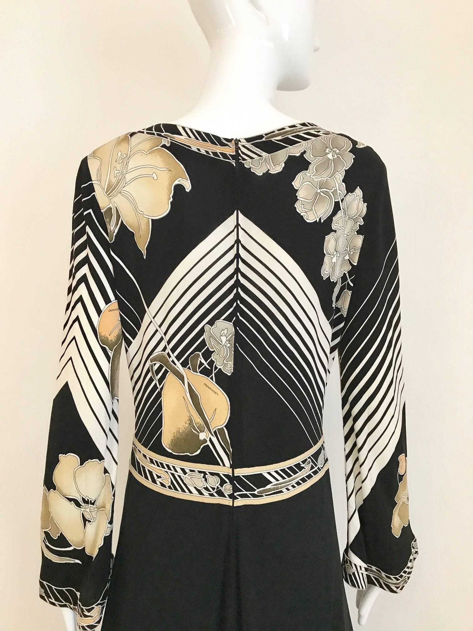 1970s Leonard Floral Print Black and White Jersey Maxi Dress In Good Condition For Sale In Beverly Hills, CA