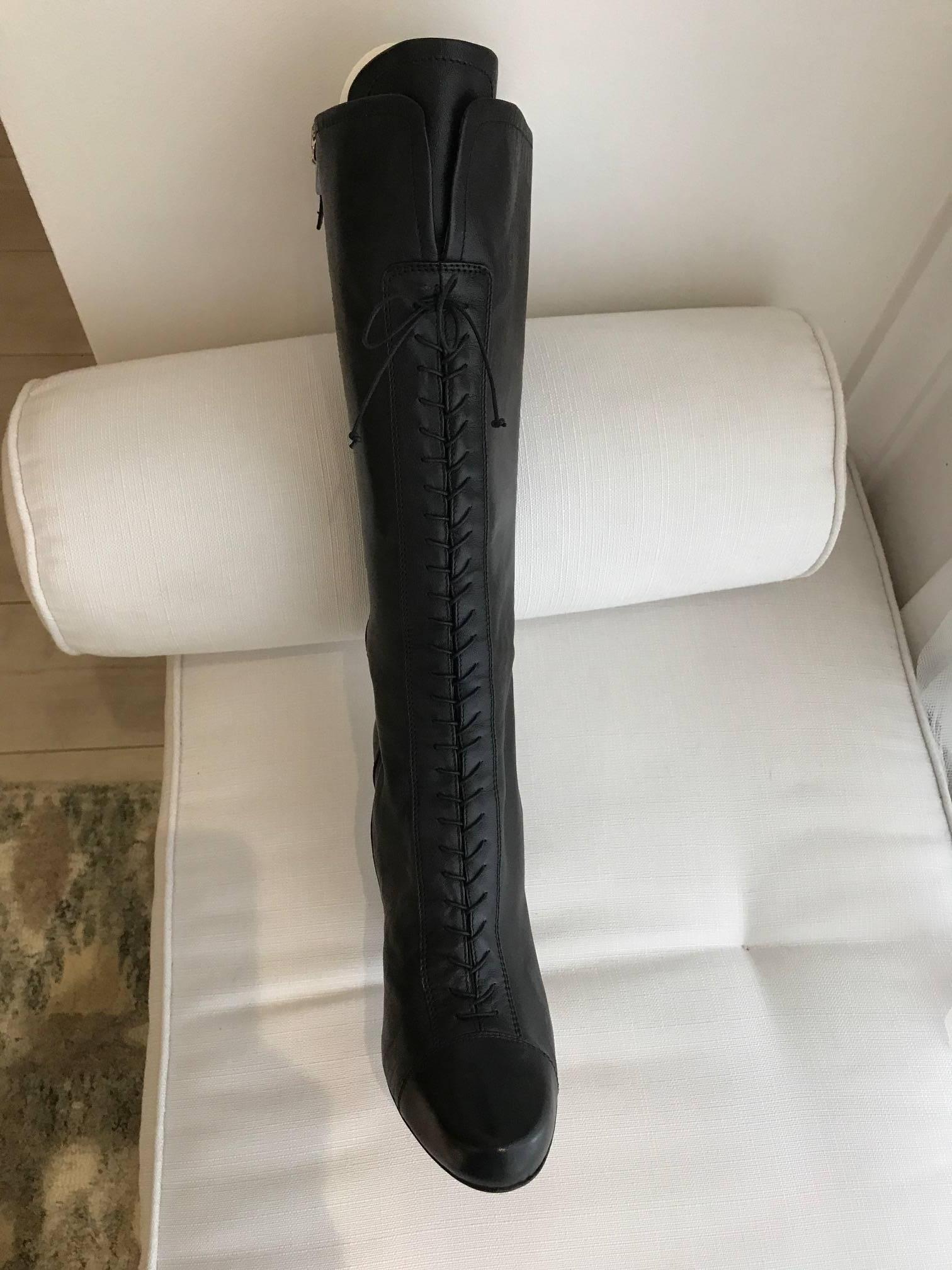 Women's Vintage ALAIA black leather knee boot