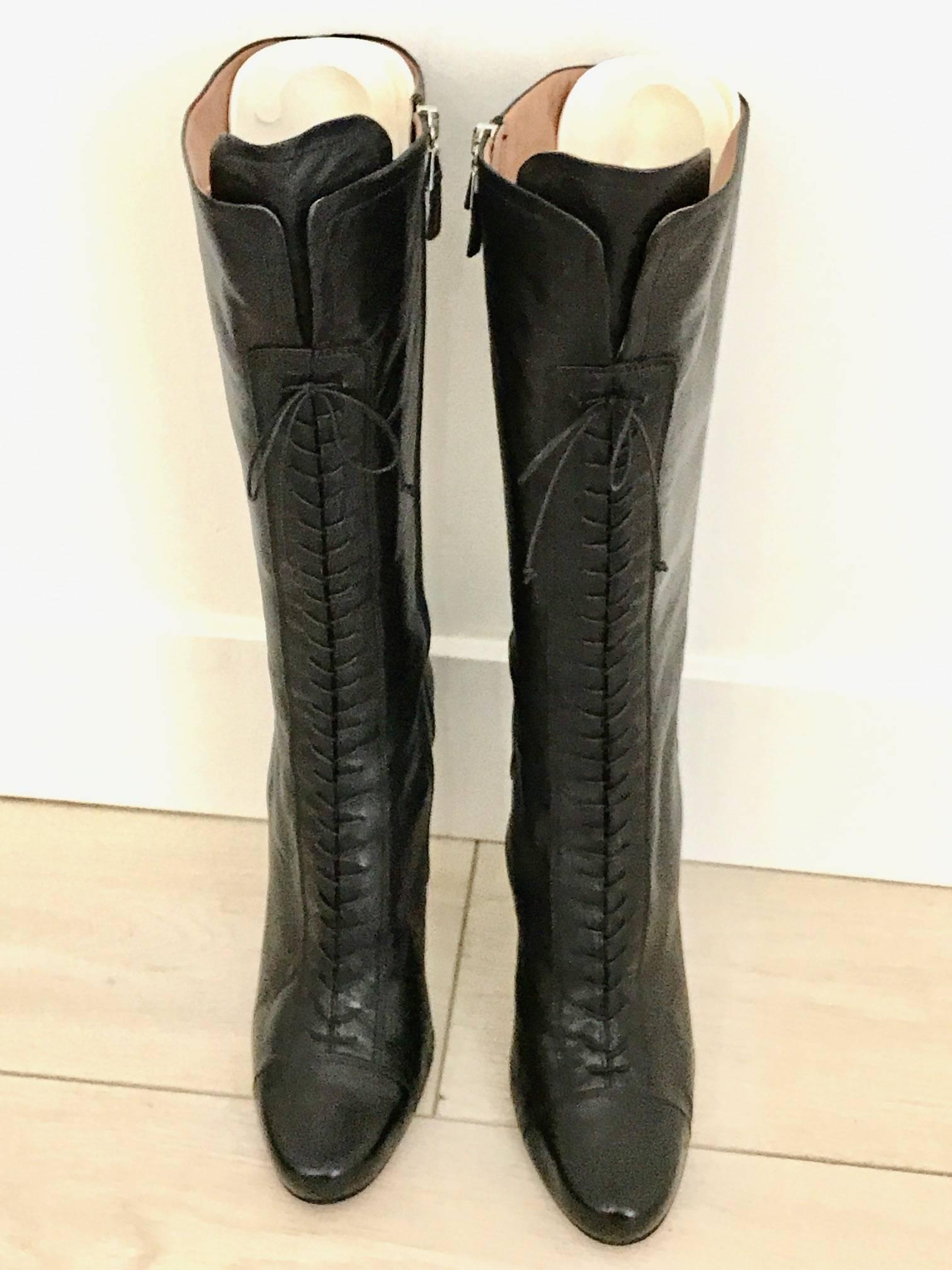 Black Vintage ALAIA black leather knee boot