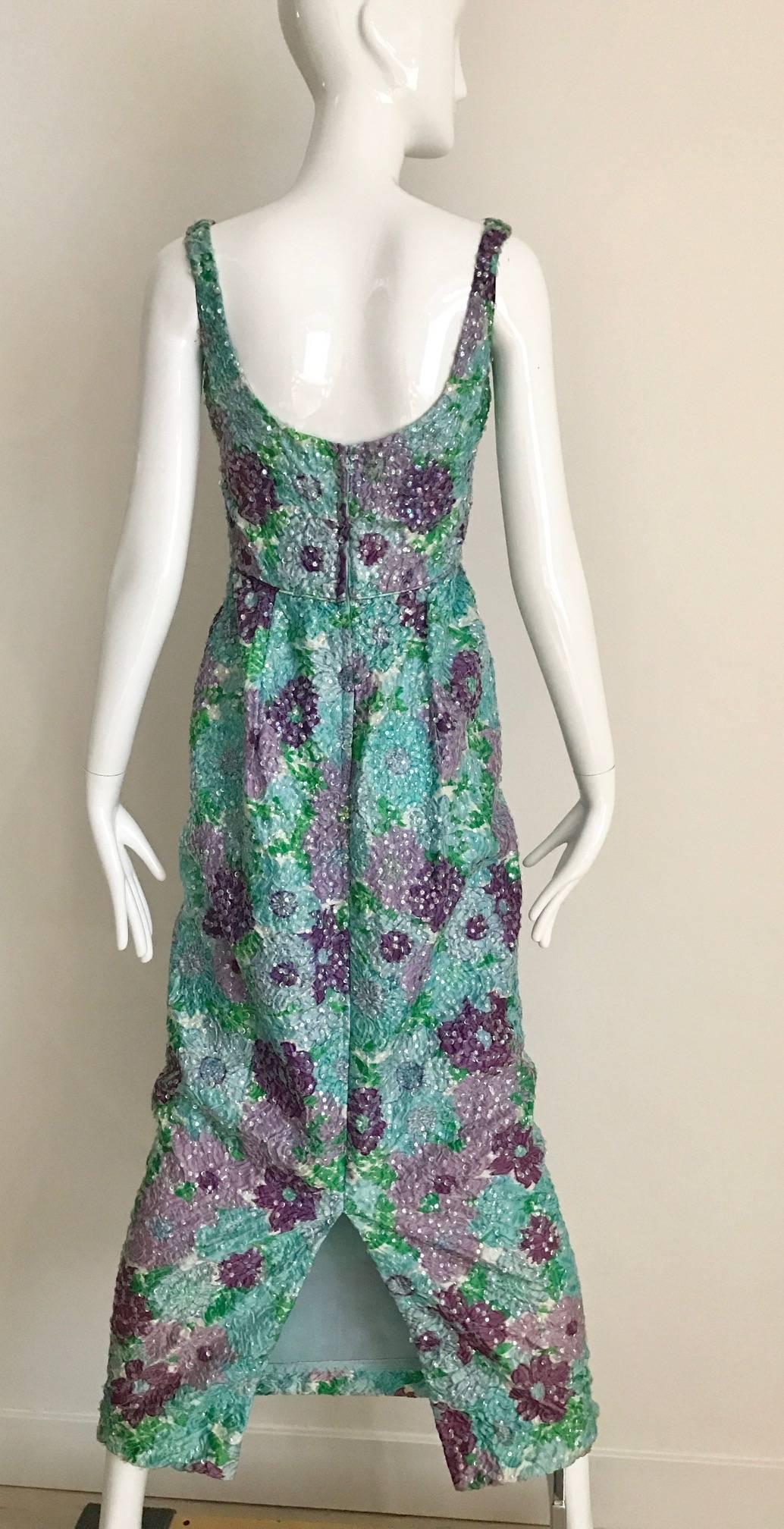 1960s Watercolor  Blue and Purple Floral Print Sleeveless Sheath Dress In Good Condition For Sale In Beverly Hills, CA