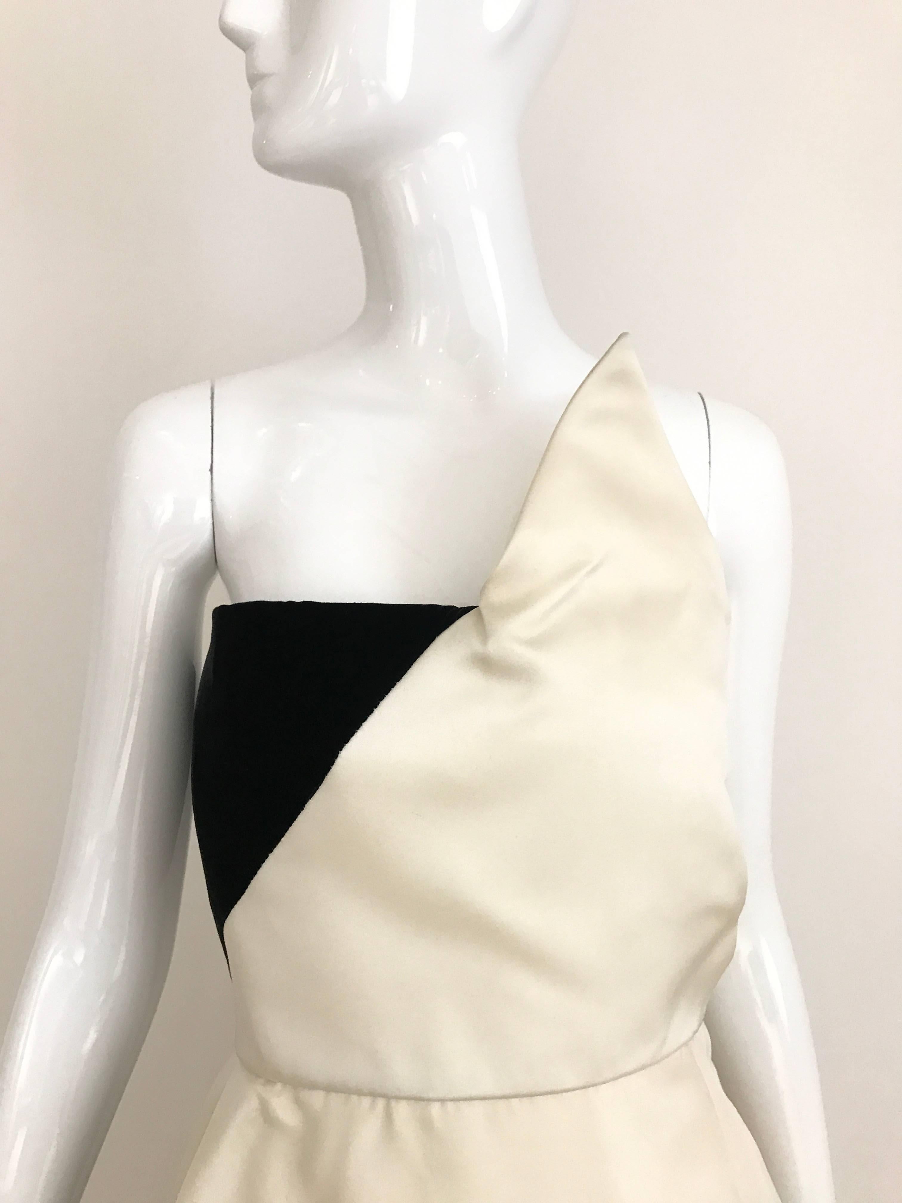 White 1990s  BILL BLASS Ivory and Black Origami Silk Strapless Vintage 90s Gown