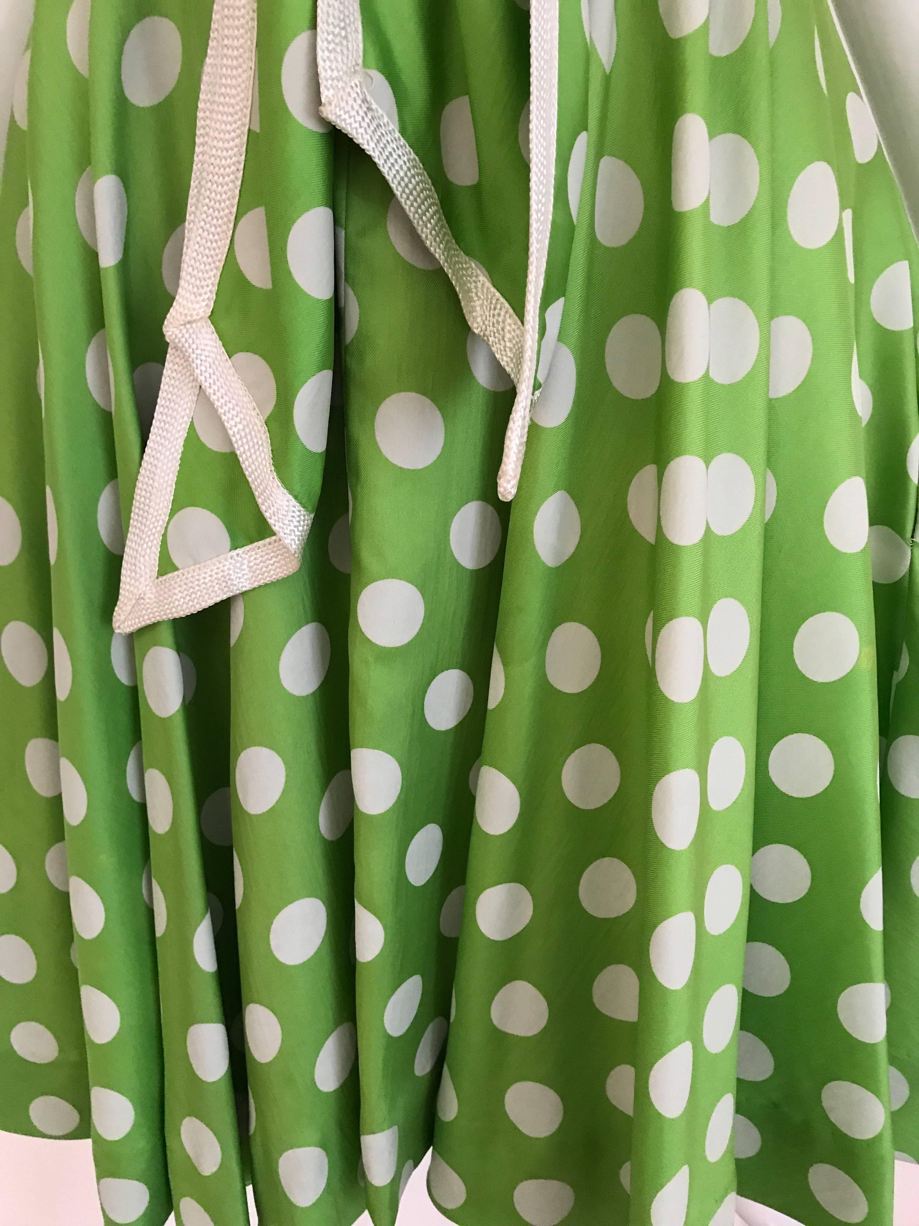 1960s TEAL TRAINA Lime Green and White Polka Dot Sleeveless Dress with Scarf In Good Condition For Sale In Beverly Hills, CA