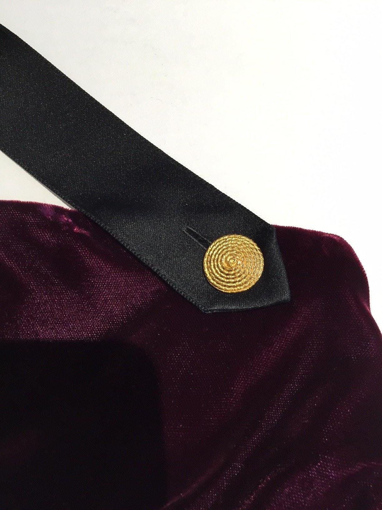 1990s Chanel burgundy velvet halter gown In Excellent Condition In Beverly Hills, CA