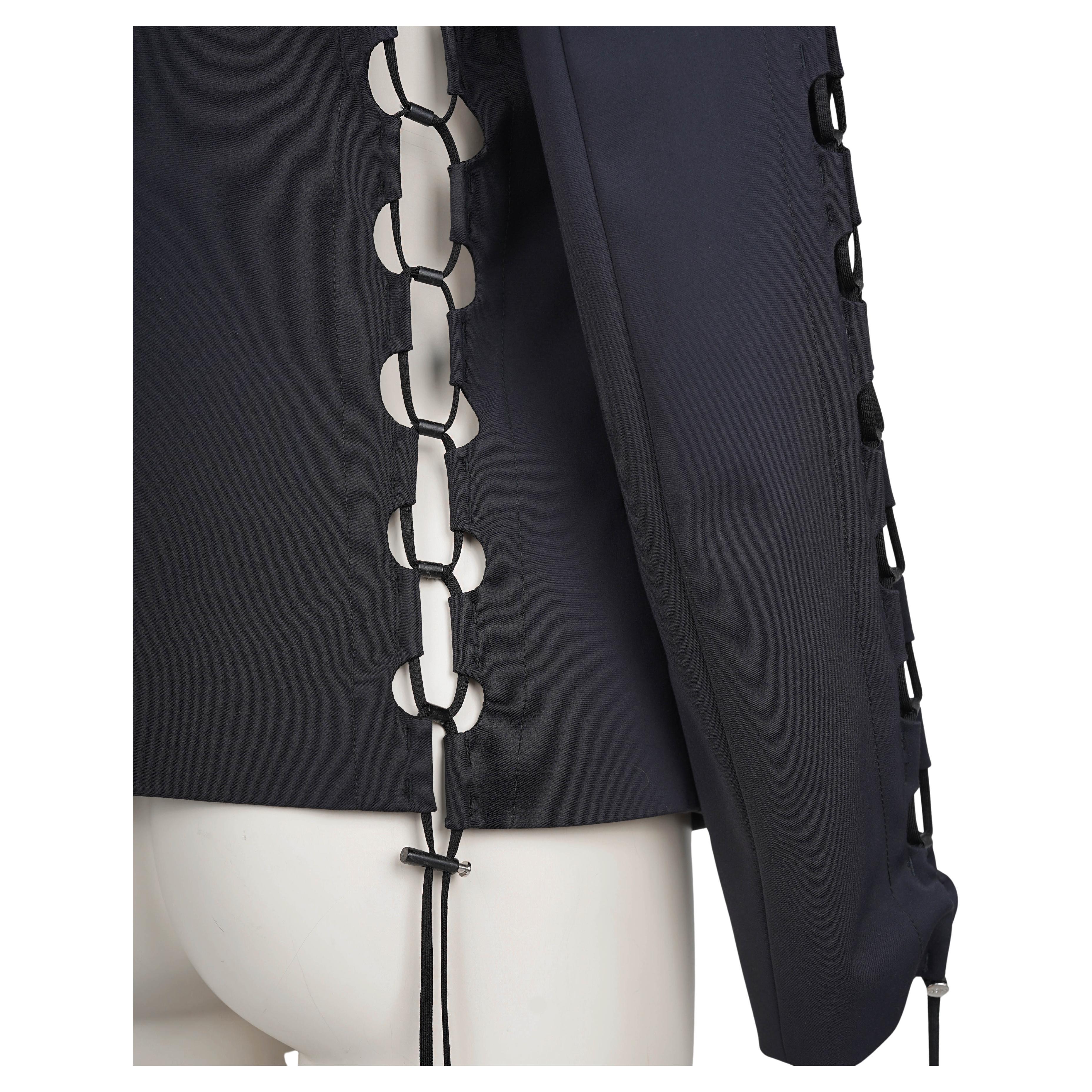 Blazer de défilé S/S 2010 de Gucci avec manches ouvertes Up&Up par Frida Giannini Excellent état - En vente à Berlin, DE