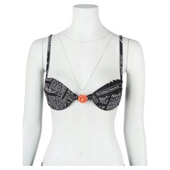 Bikini John Galliano degli anni '10 con stampa a giornale, con etichette originali, taglia IT42