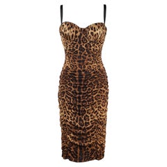 Vestido bustier de seda con estampado de leopardo de Dolce & Gabbana, colección Primavera/Verano 2020, IT46