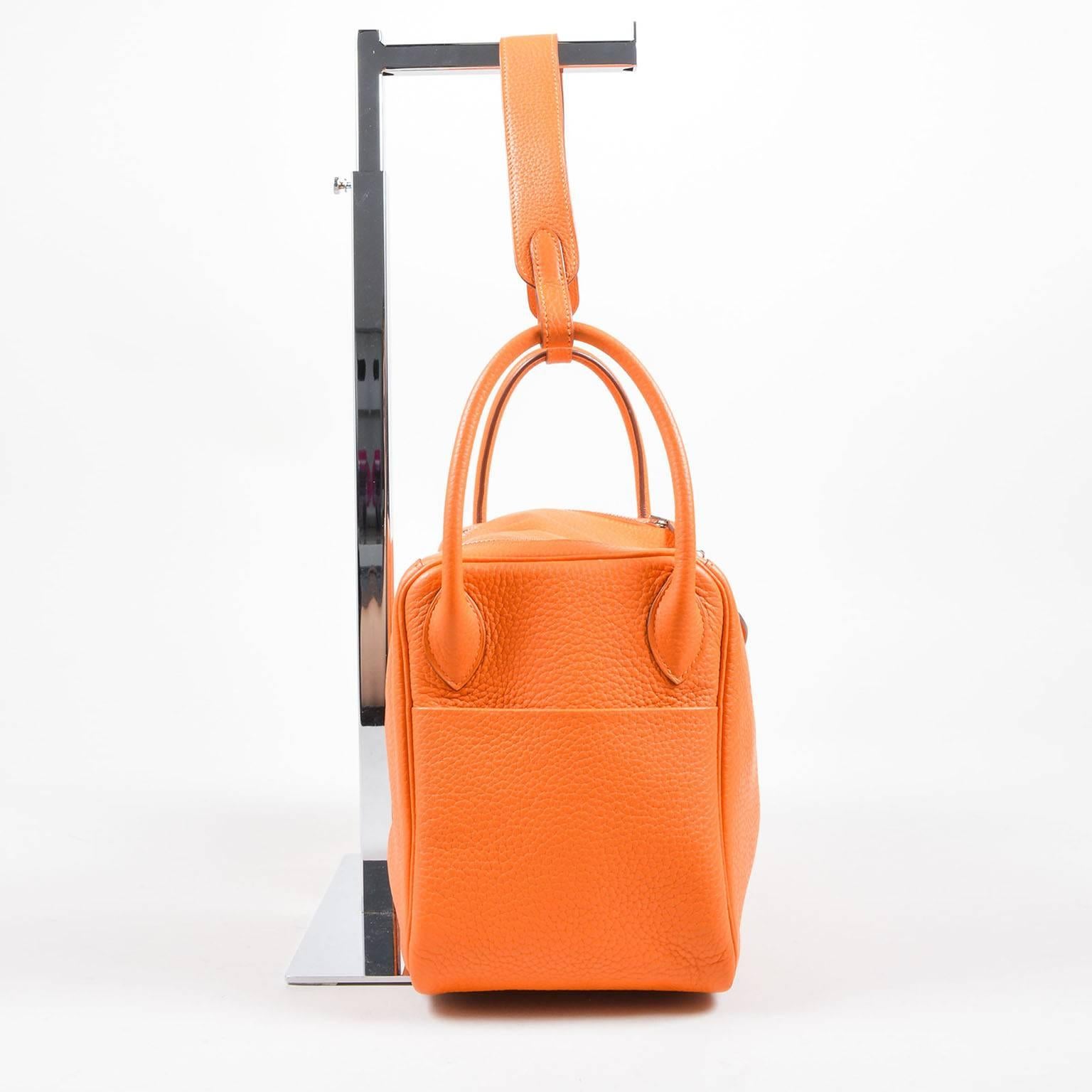 Hermes Fire Orange Taurillon Clemence Calfskin Leather 30cm Lindy Handbag In Excellent Condition For Sale In Chicago, IL