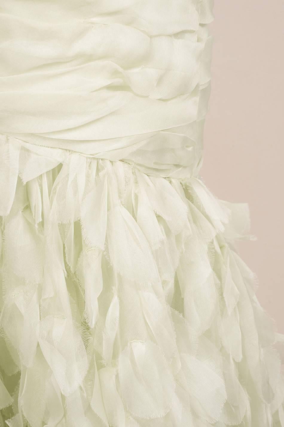 Women's Oscar de la Renta Mint Green Silk Paillette Ruched Strapless Gown SZ 6 For Sale