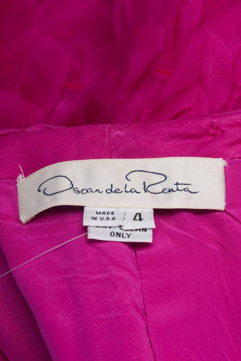 Oscar de la Renta Runway SS04 Fuchsia Tiered Petal Strapless Full Dress SZ 4 For Sale 1