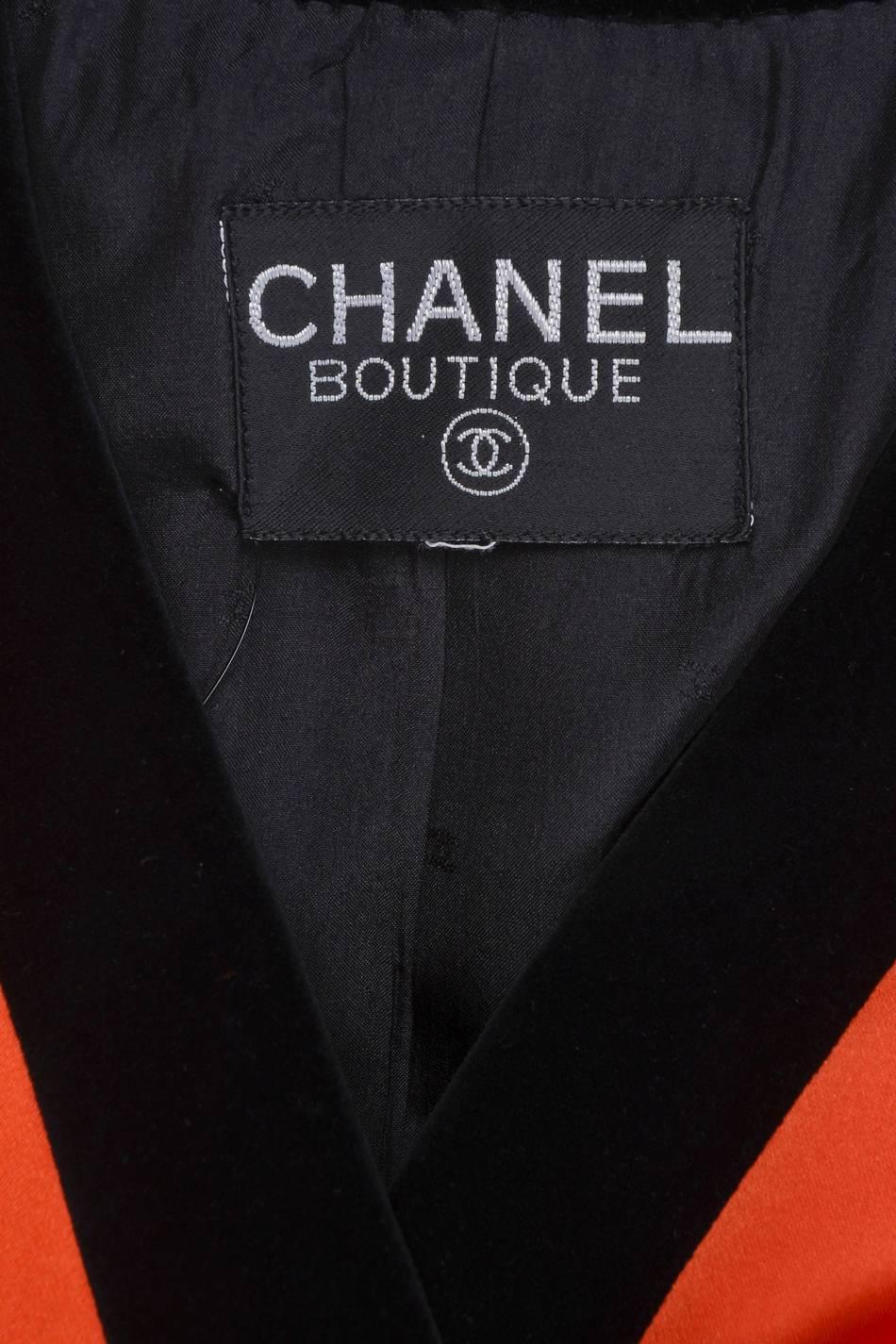 Vintage Chanel Black & Orange Satin Panel Jacket & Knit Skirt Suit Set For Sale 1