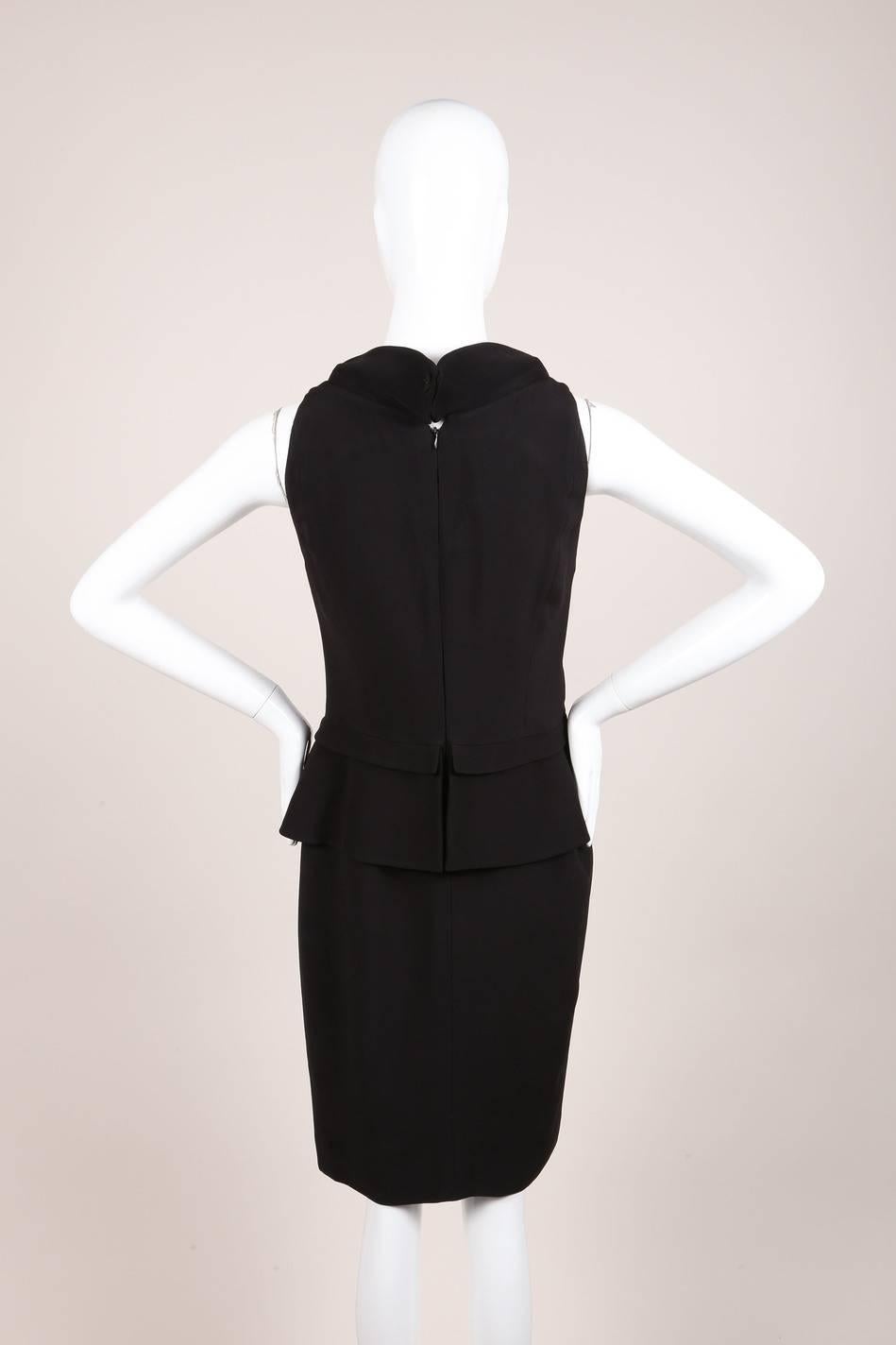 Vintage Karl Lagerfeld Black Peplum Fitted Knee Length Sleeveless Dress SZ 38 In Good Condition In Chicago, IL