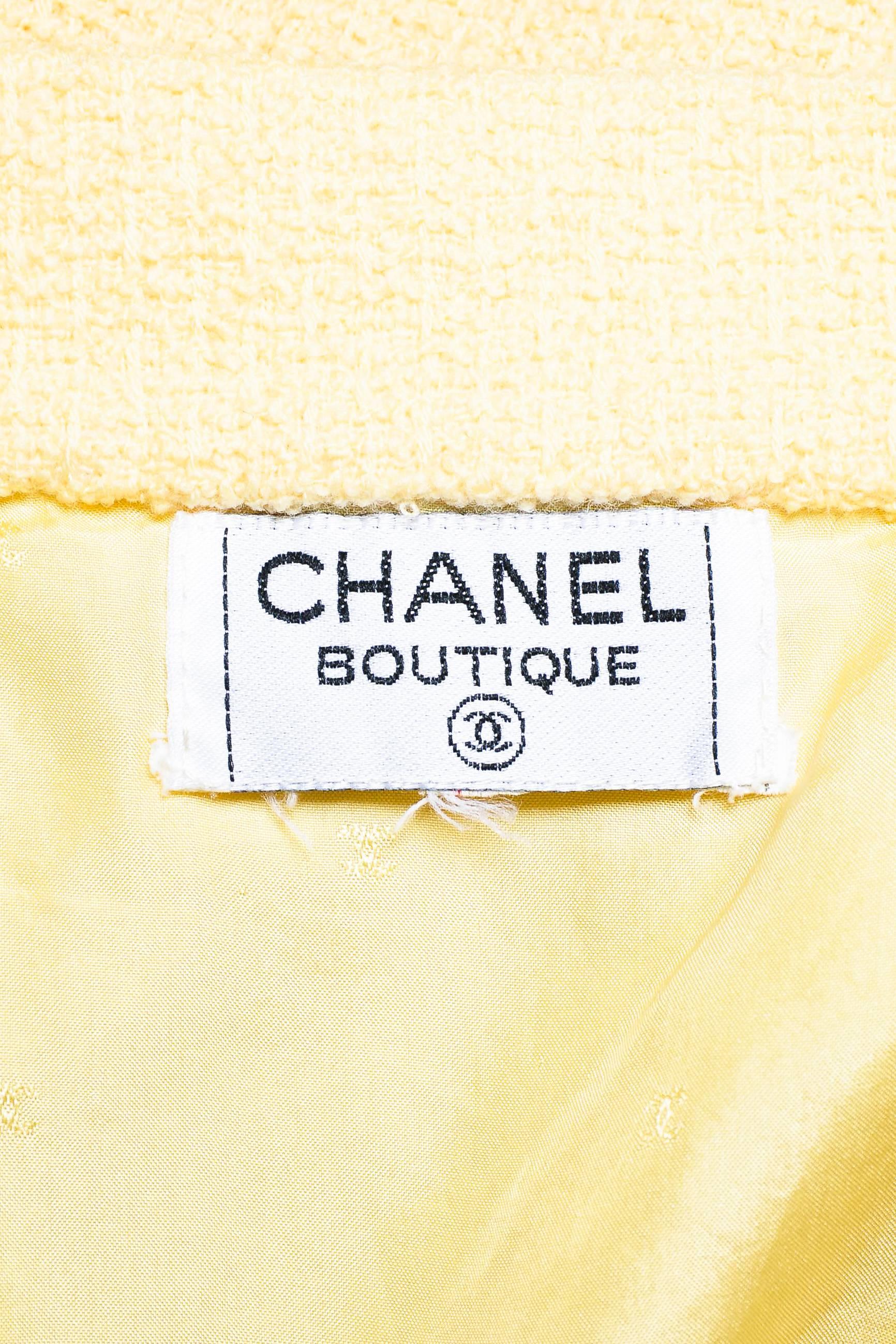 Vintage Chanel Boutique Yellow Boucle Offset 'CC' Button Detail Pencil Skirt For Sale 1