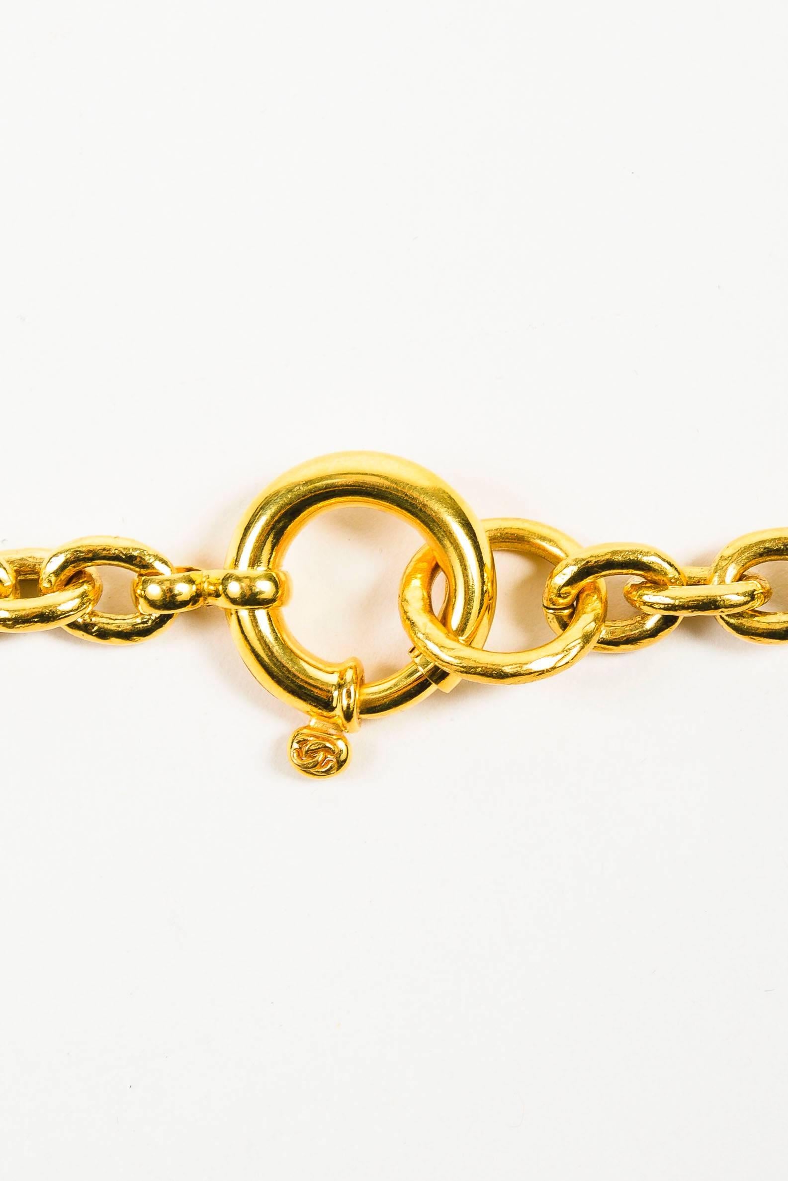 Women's Vintage Chanel 94A Gold Tone Red Gripoix Stone 'CC' Logo Pendant Necklace For Sale