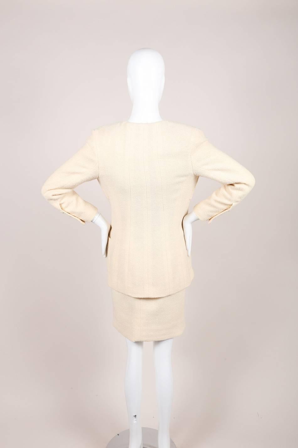 Vintage Chanel 94P Cream Wool Tweed 'CC' Button Skirt Suit SZ 36 In Excellent Condition For Sale In Chicago, IL