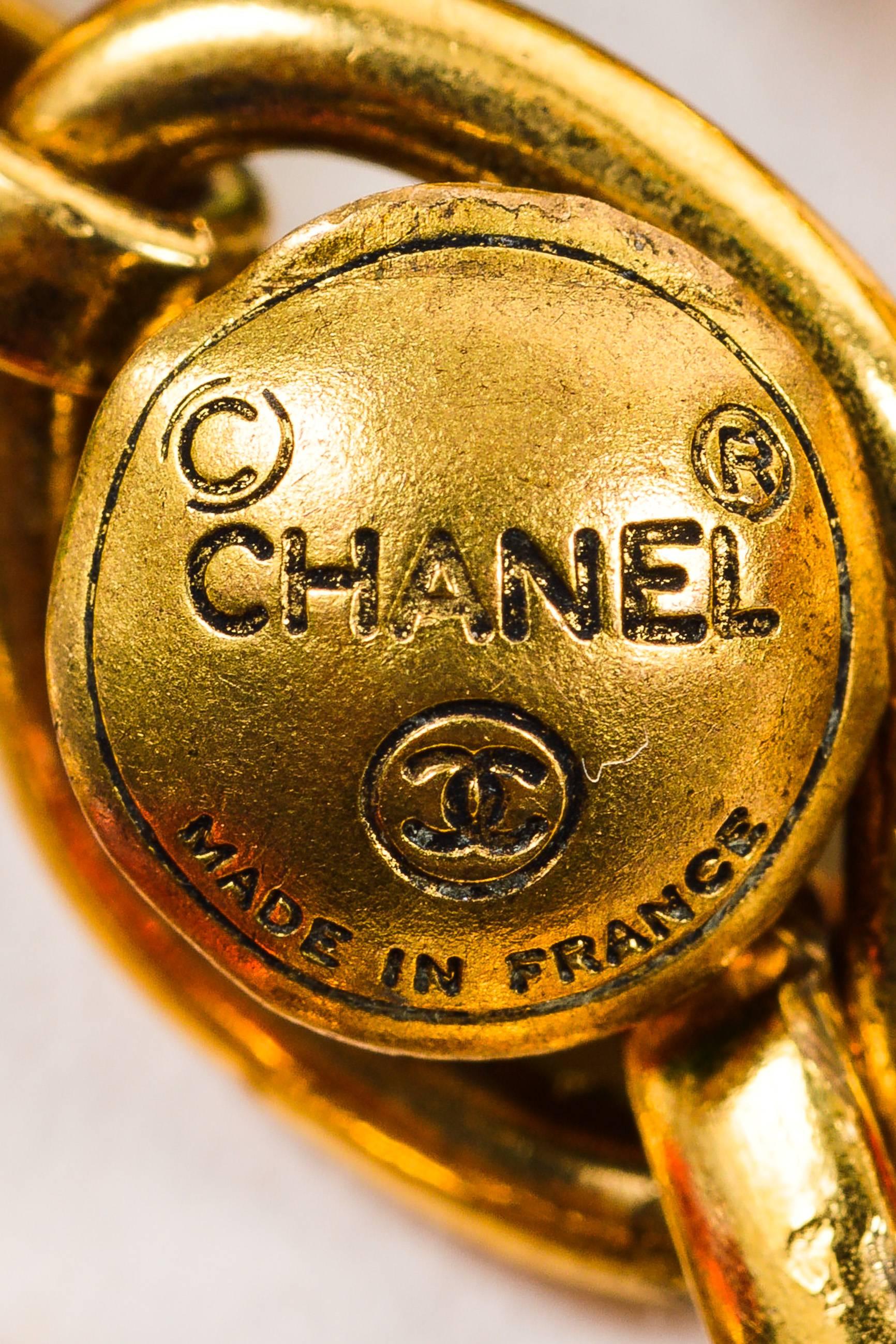 Women's Vintage Chanel Gold Tone Pink Green Gripoix Stone Multi Strand Link Bracelet For Sale