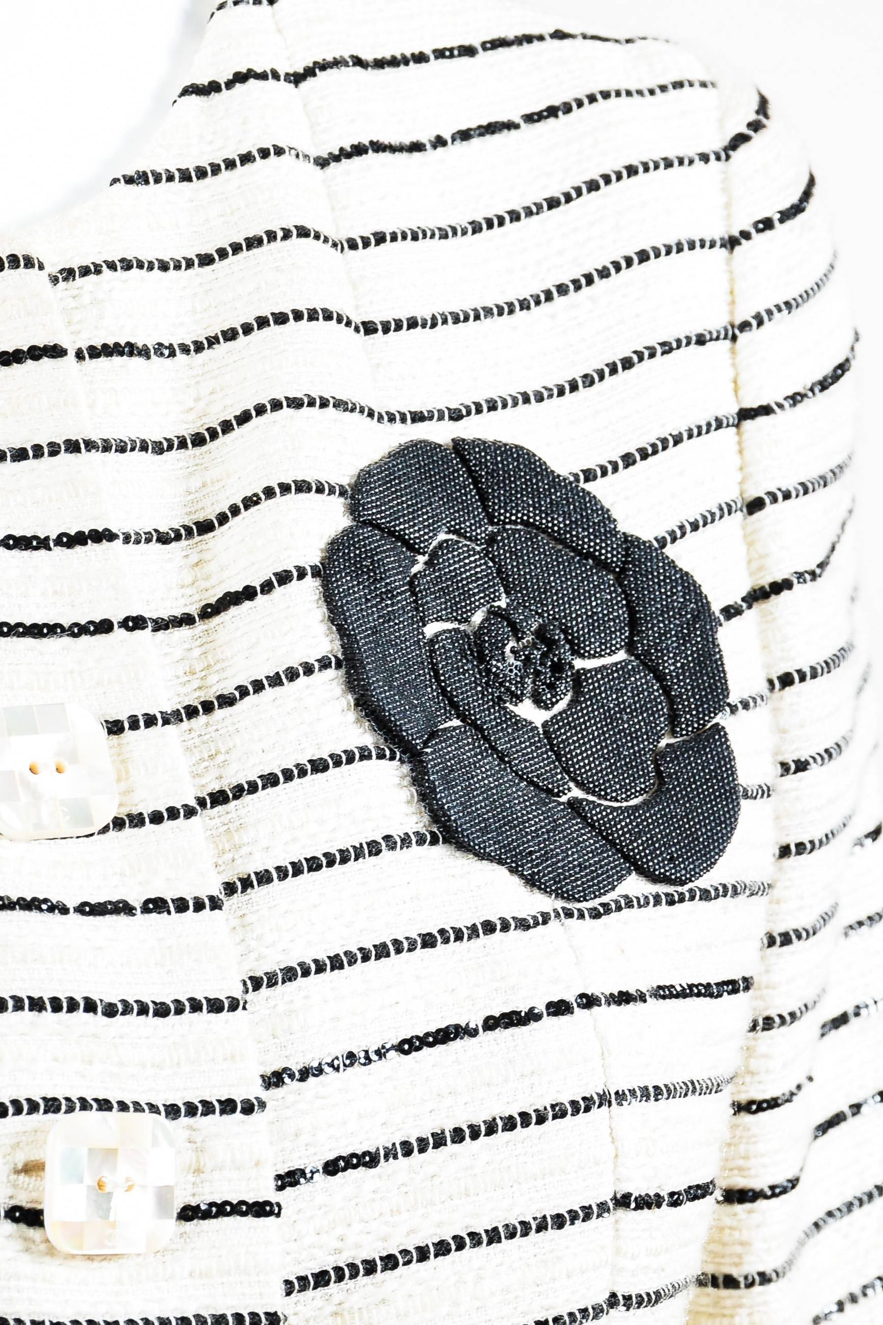 Chanel 01C Cream Black Tweed Sequin Striped Camellia Flower Blazer Jacket SZ 38 For Sale 1